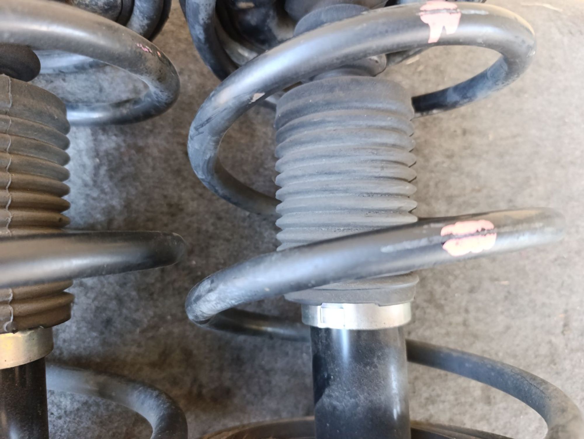 https://ycs.partsauto.market/partsauto-images/thmbs/userImages/d9b05010c61782443e0b3e264cf05921/part/2e6e51a7-c5d8-4fc7-886e-a482513c6146_1783758494532.jpg