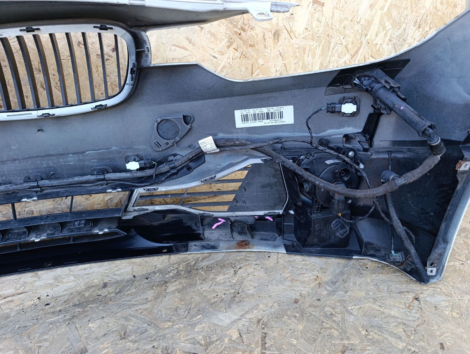 https://ycs.partsauto.market/partsauto-images/thmbs/userImages/d9b05010c61782443e0b3e264cf05921/part/2f61bb9c-a5fd-4f87-9c15-d65a9398ada9_1783174412177.jpg