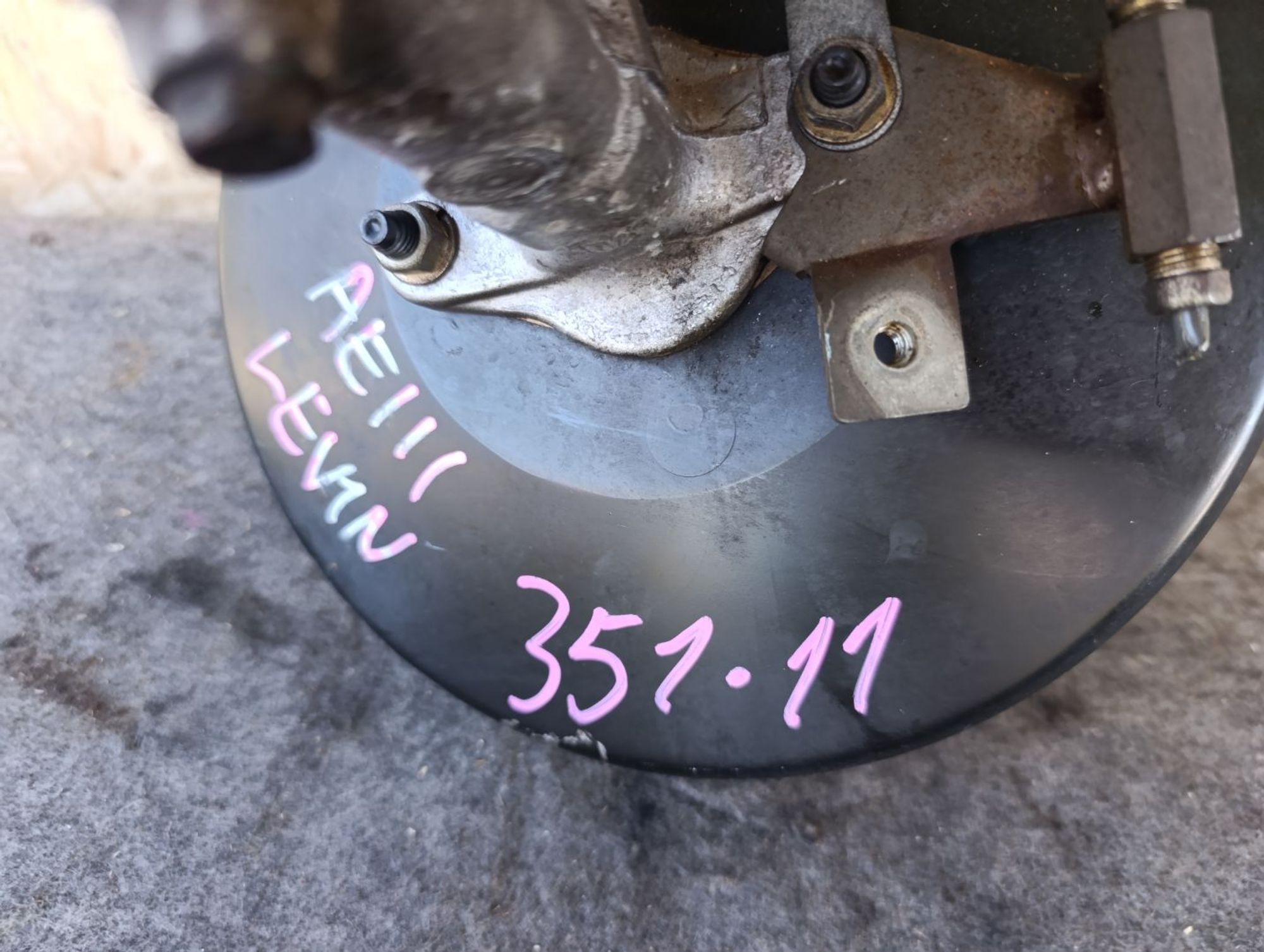 https://ycs.partsauto.market/partsauto-images/thmbs/userImages/d9b05010c61782443e0b3e264cf05921/part/301004ea-1392-4bc4-aee2-689681ebbe19_1783754197138.jpg