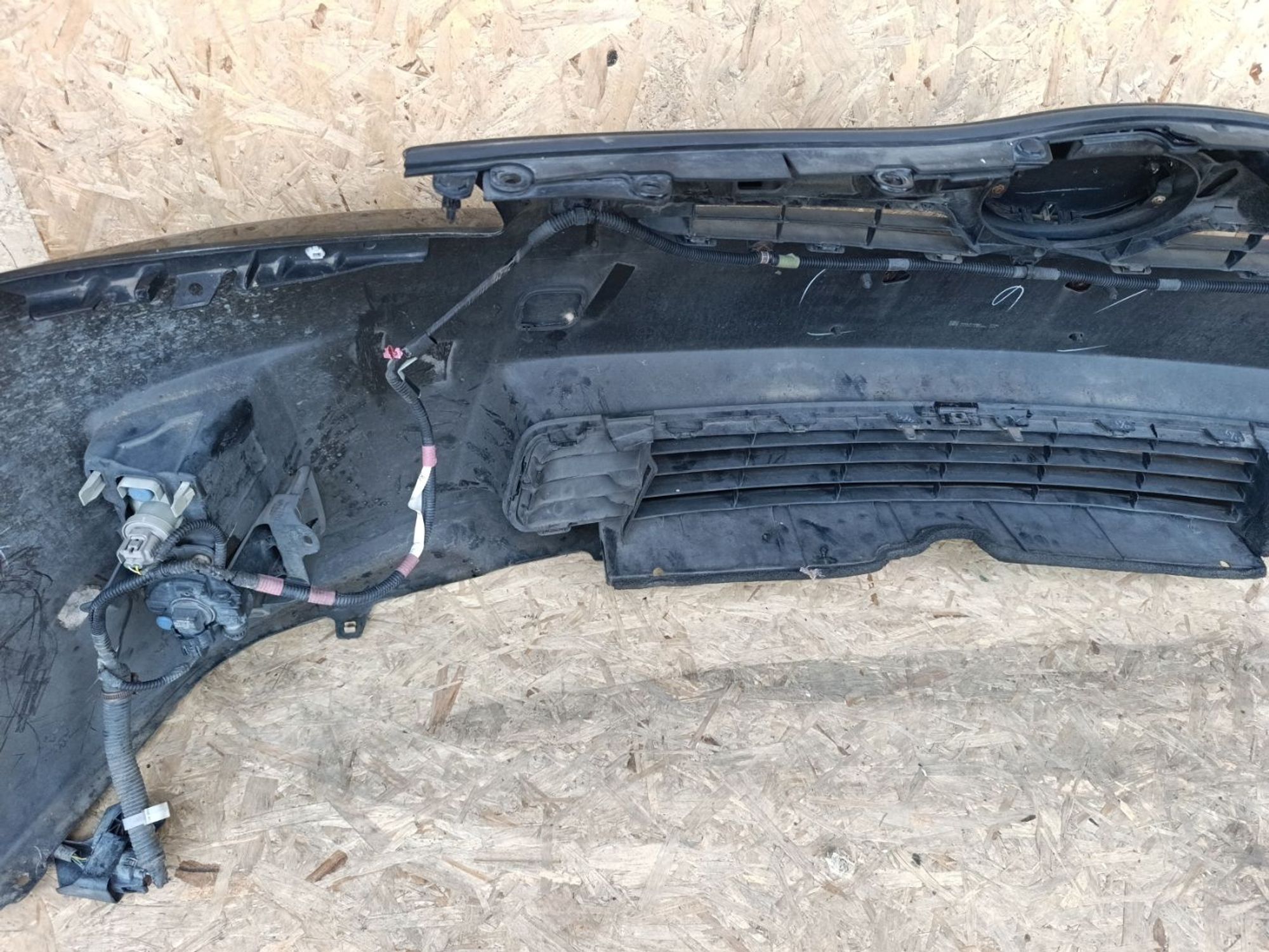 https://ycs.partsauto.market/partsauto-images/thmbs/userImages/d9b05010c61782443e0b3e264cf05921/part/366784d1-9337-4769-8245-28b310aa2338_1782229303382.jpg