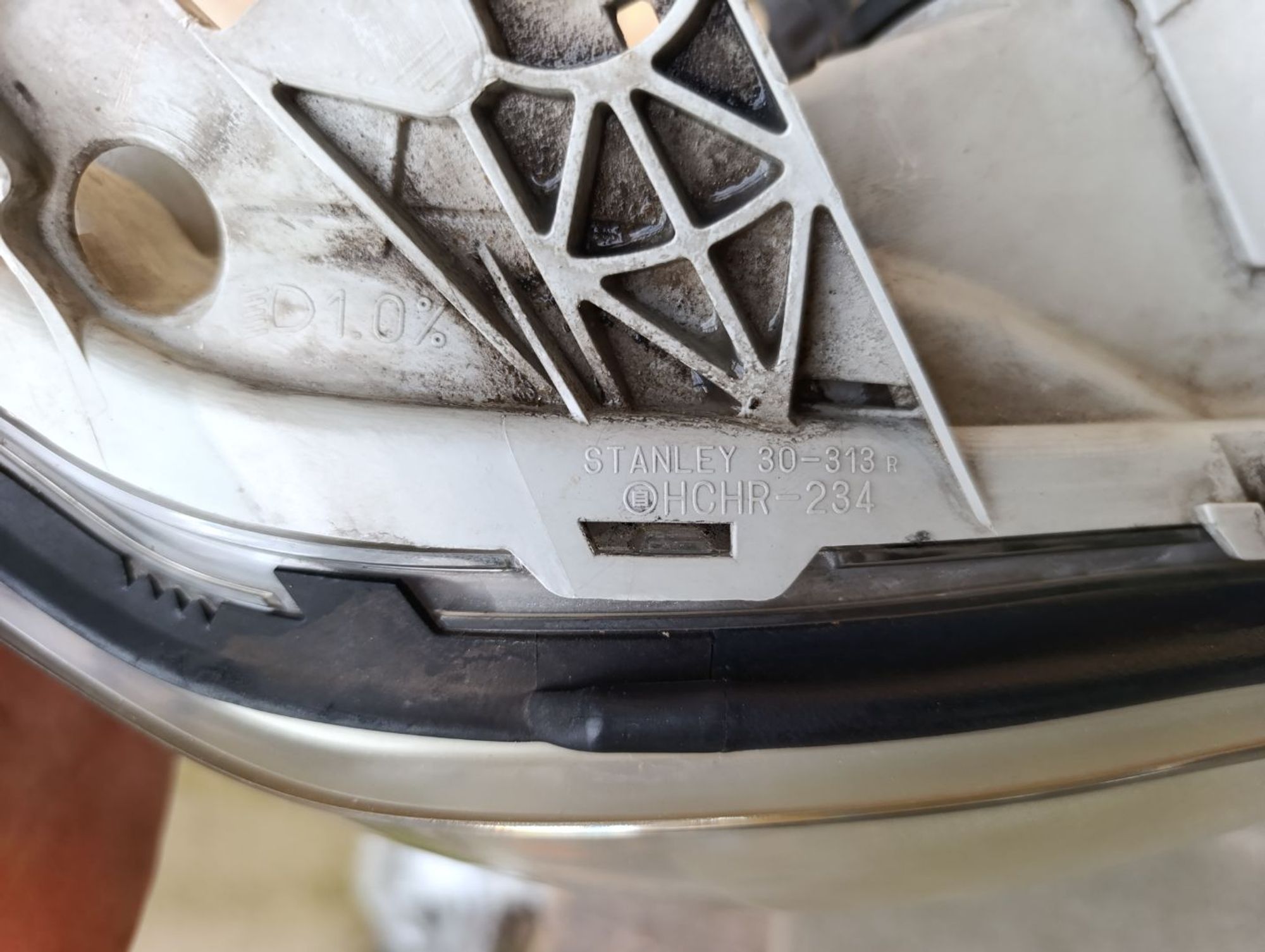 https://ycs.partsauto.market/partsauto-images/thmbs/userImages/d9b05010c61782443e0b3e264cf05921/part/370041b7-1aad-4661-8ed7-42a294dec1e2_1785168063702.jpg