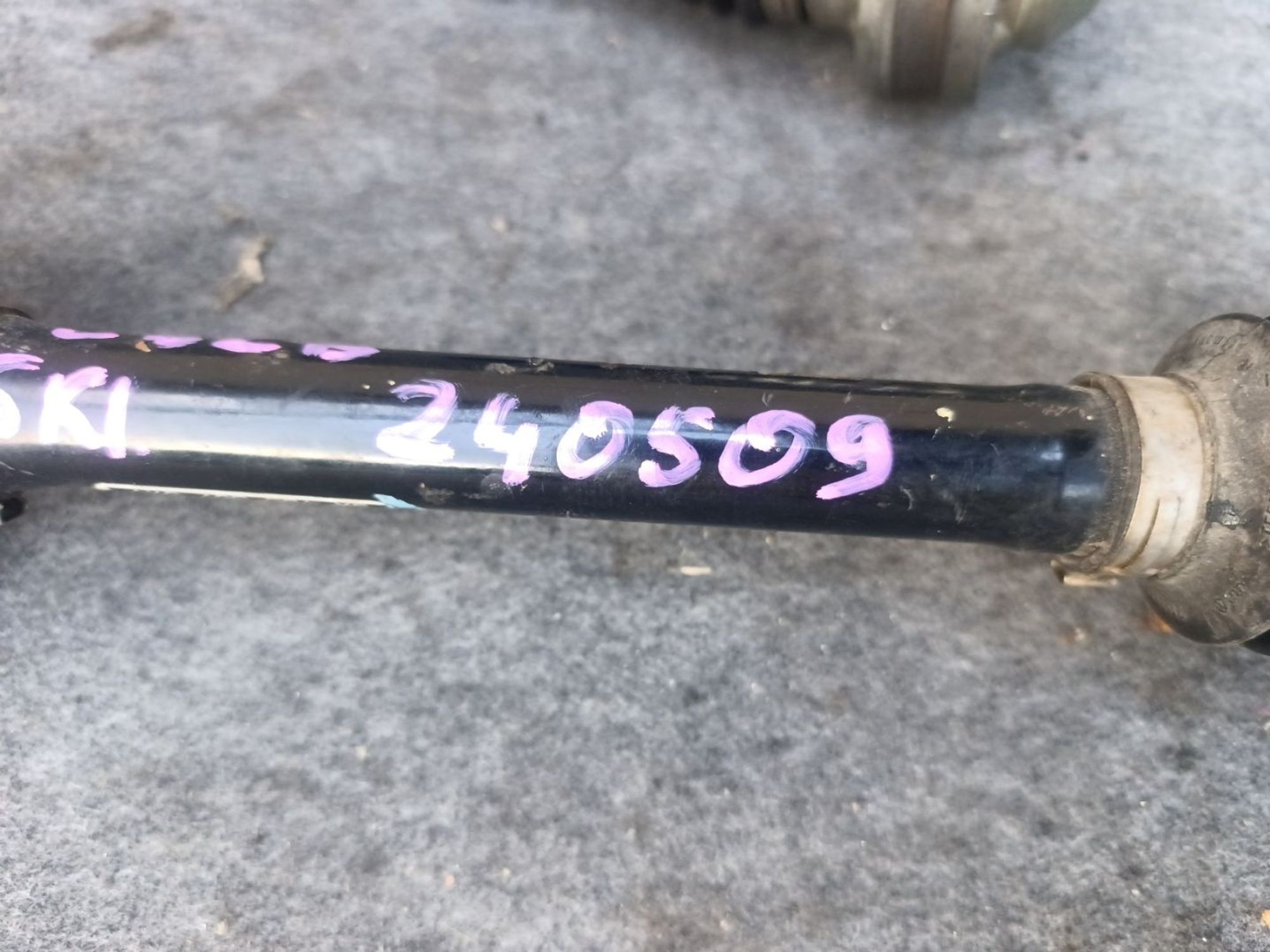 https://ycs.partsauto.market/partsauto-images/thmbs/userImages/d9b05010c61782443e0b3e264cf05921/part/371a1545-0472-46e8-89ed-84f045b49af0_1779639436491.jpg