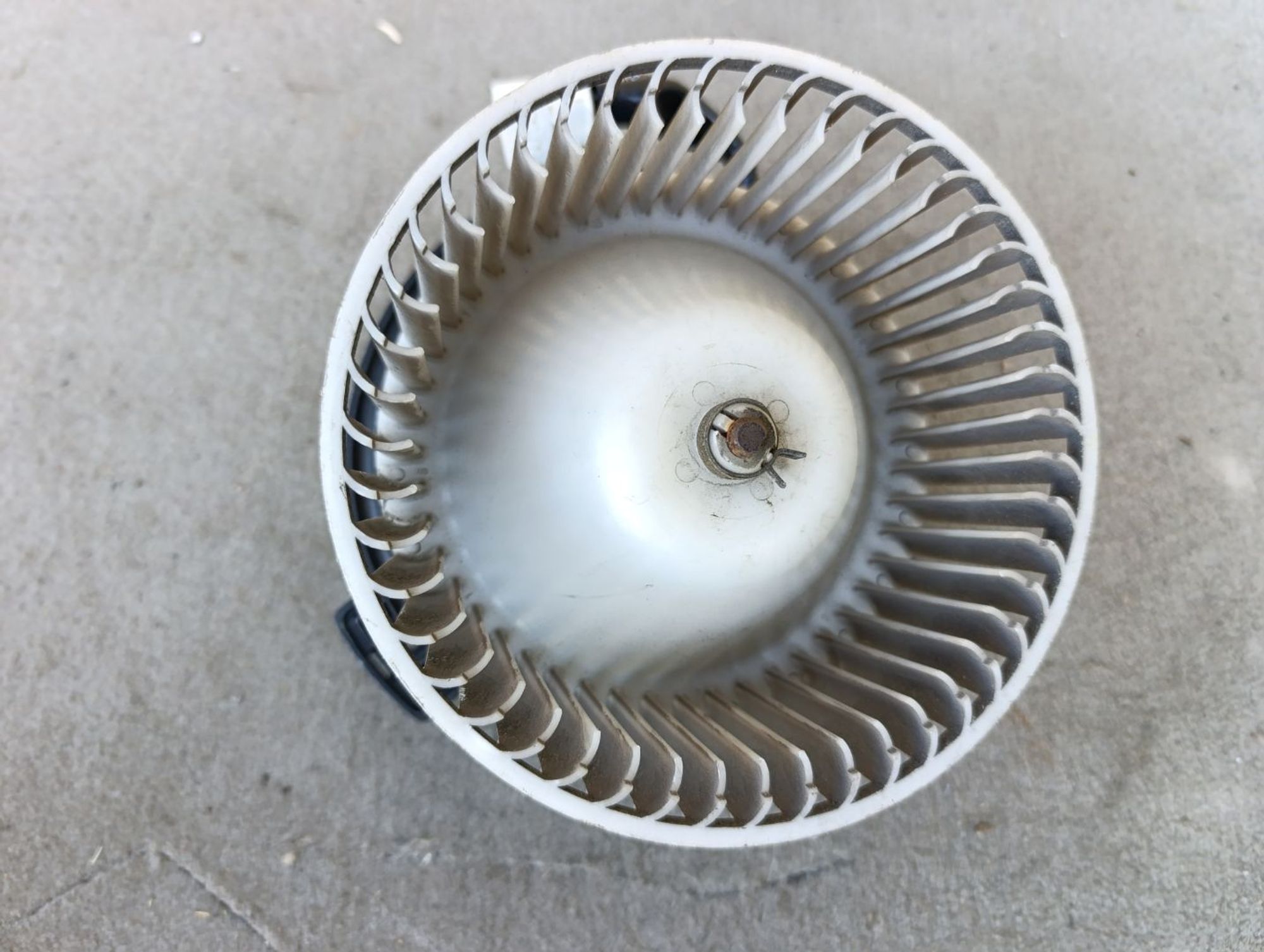 https://ycs.partsauto.market/partsauto-images/thmbs/userImages/d9b05010c61782443e0b3e264cf05921/part/37522d35-b084-4f38-afaa-7abd33b6c289_1785503110470.jpg