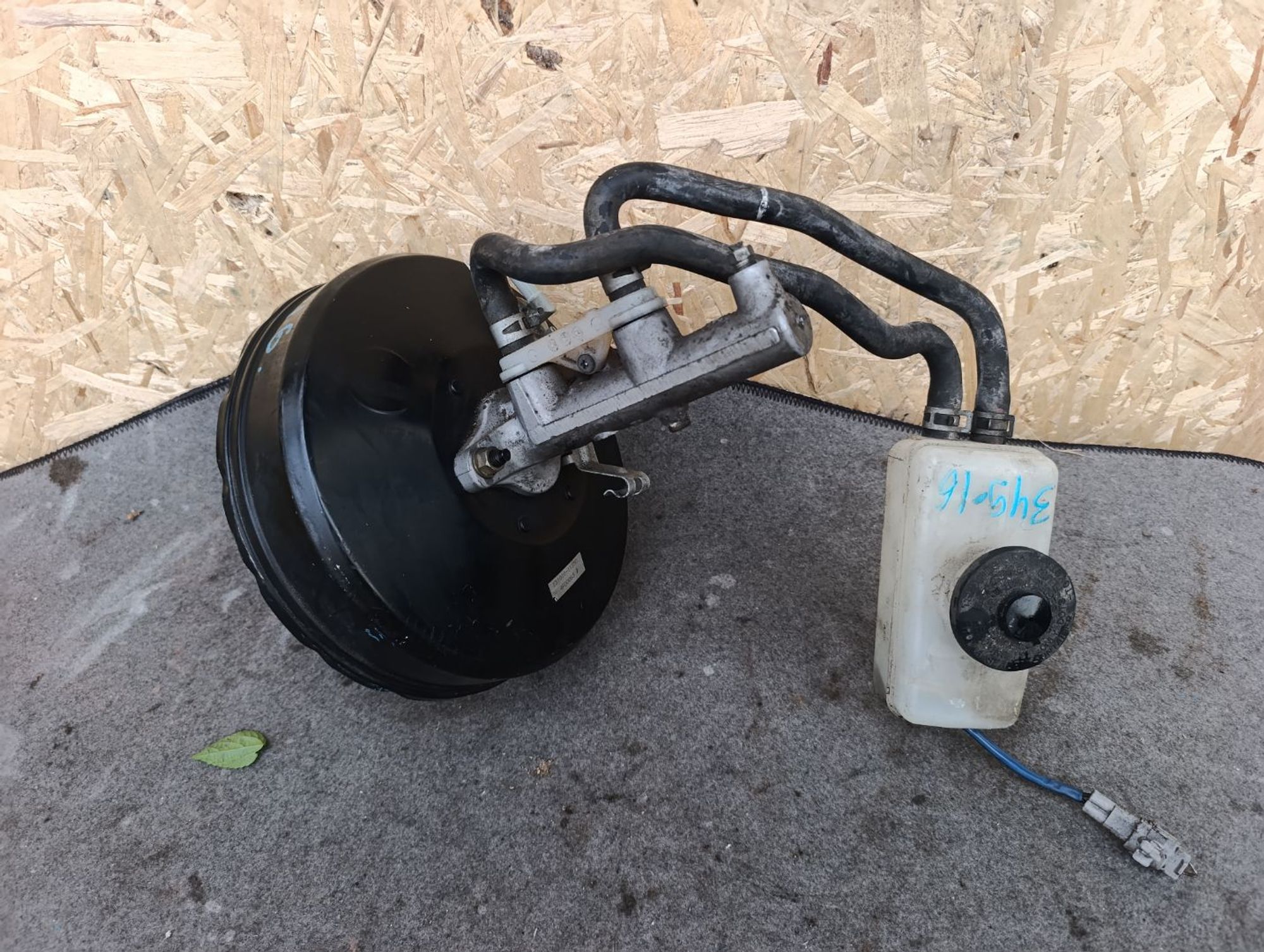 https://ycs.partsauto.market/partsauto-images/thmbs/userImages/d9b05010c61782443e0b3e264cf05921/part/37839198-dfe7-4a10-897d-76bf8abc5cb8_1783701290723.jpg