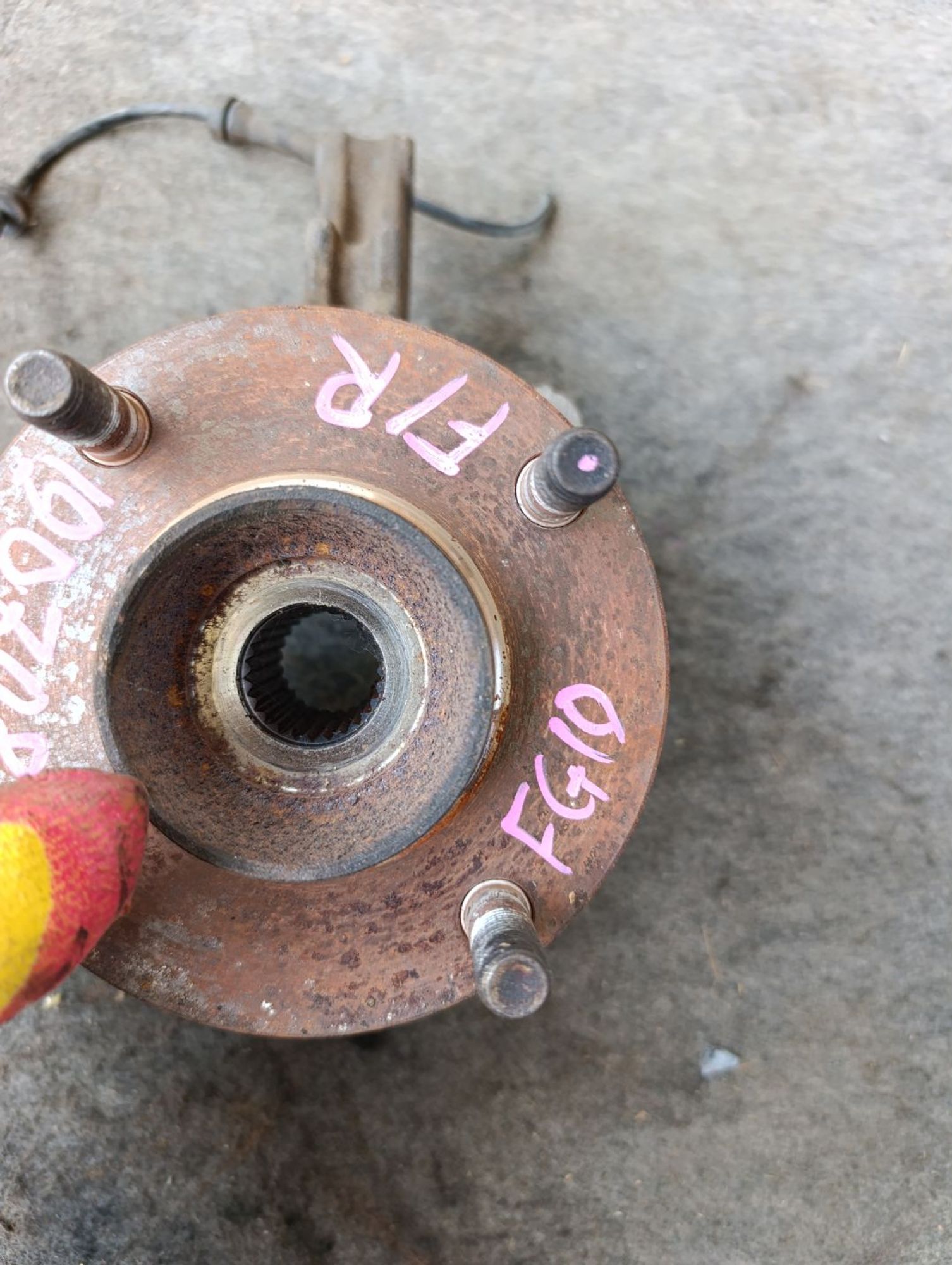 https://ycs.partsauto.market/partsauto-images/thmbs/userImages/d9b05010c61782443e0b3e264cf05921/part/38acee14-4e37-43e4-b193-0cadee671f75_1784456075532.jpg