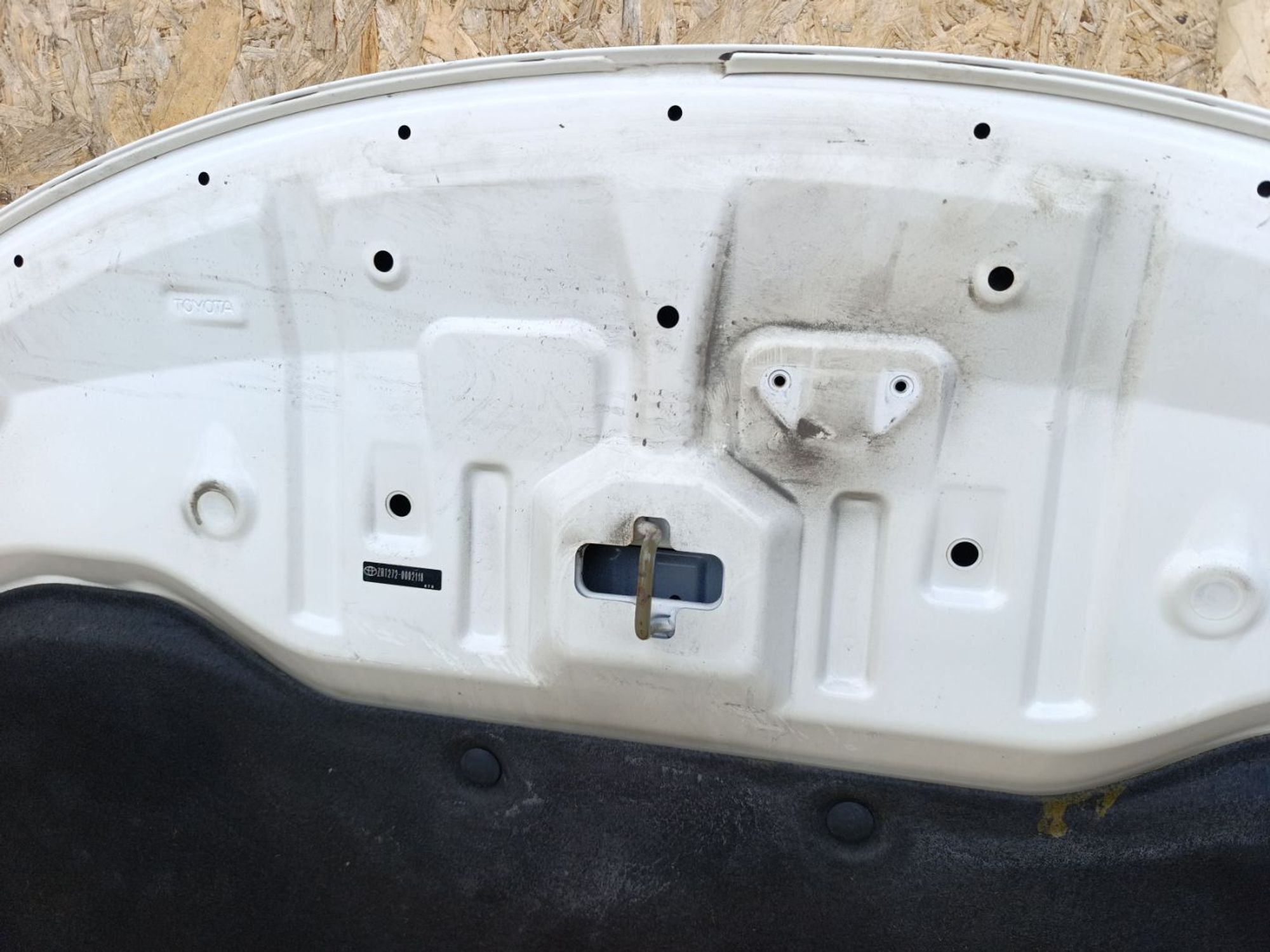 https://ycs.partsauto.market/partsauto-images/thmbs/userImages/d9b05010c61782443e0b3e264cf05921/part/39bc6353-ee32-40c4-804b-e1e3135f4fc1_1781878370984.jpg