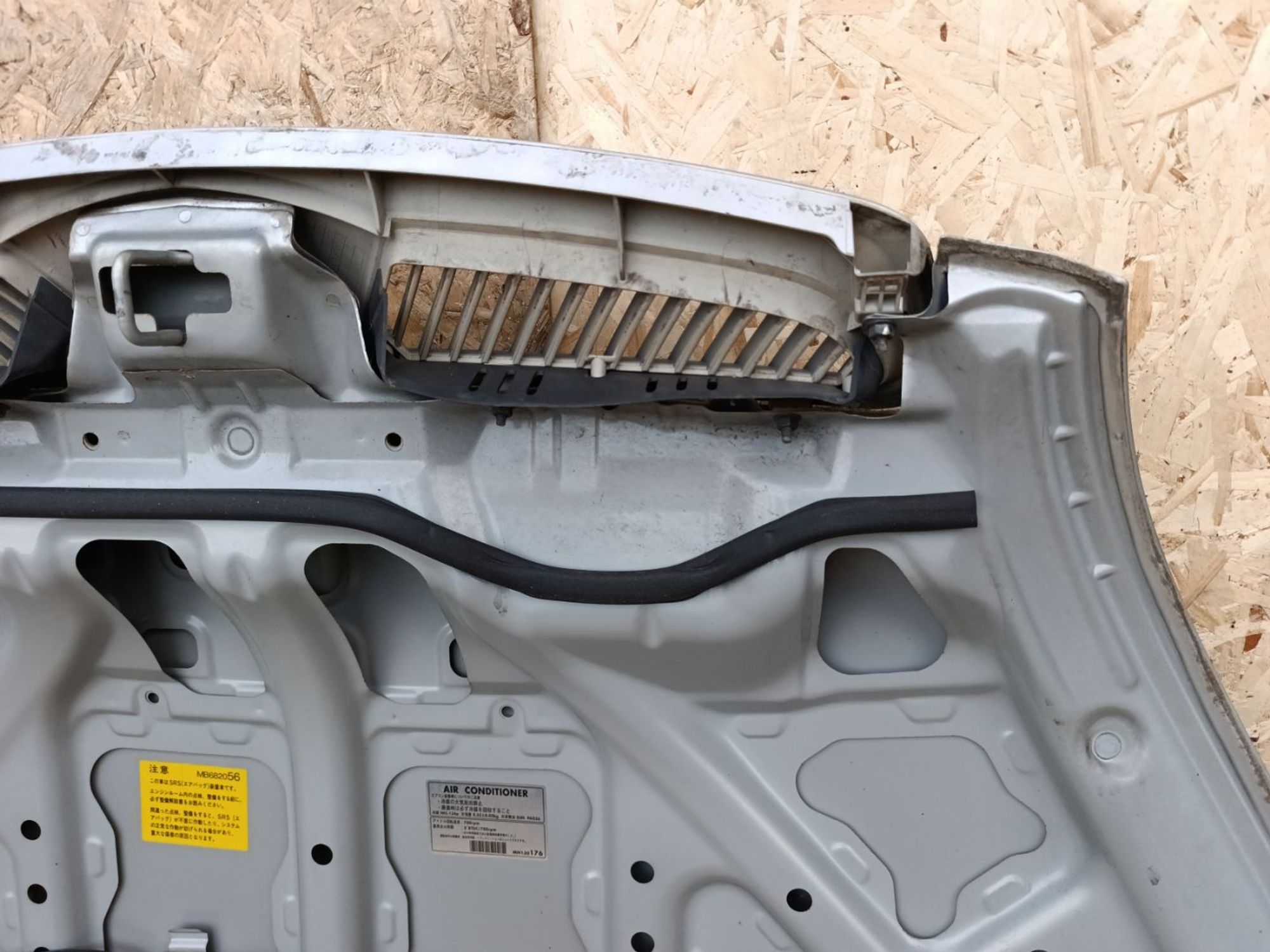 https://ycs.partsauto.market/partsauto-images/thmbs/userImages/d9b05010c61782443e0b3e264cf05921/part/3a35a2af-ef00-4d92-aa6c-7894323df3de_1781801451845.jpg