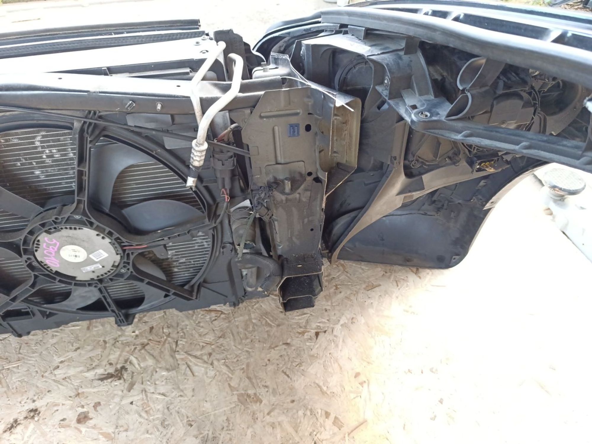 https://ycs.partsauto.market/partsauto-images/thmbs/userImages/d9b05010c61782443e0b3e264cf05921/part/3b120c98-1192-40e6-a694-9242b14f298d_1781363499943.jpg
