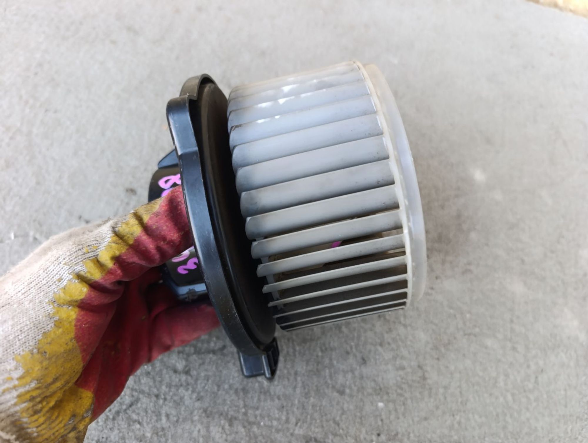https://ycs.partsauto.market/partsauto-images/thmbs/userImages/d9b05010c61782443e0b3e264cf05921/part/3b8414d5-f471-4719-8f30-1439edf7183a_1785424420341.jpg