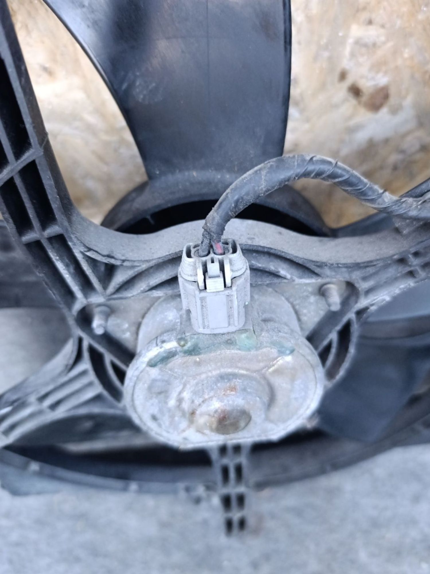 https://ycs.partsauto.market/partsauto-images/thmbs/userImages/d9b05010c61782443e0b3e264cf05921/part/3bbf0b8d-928d-42ea-a0aa-28d2b68700ee_1781107652548.jpg