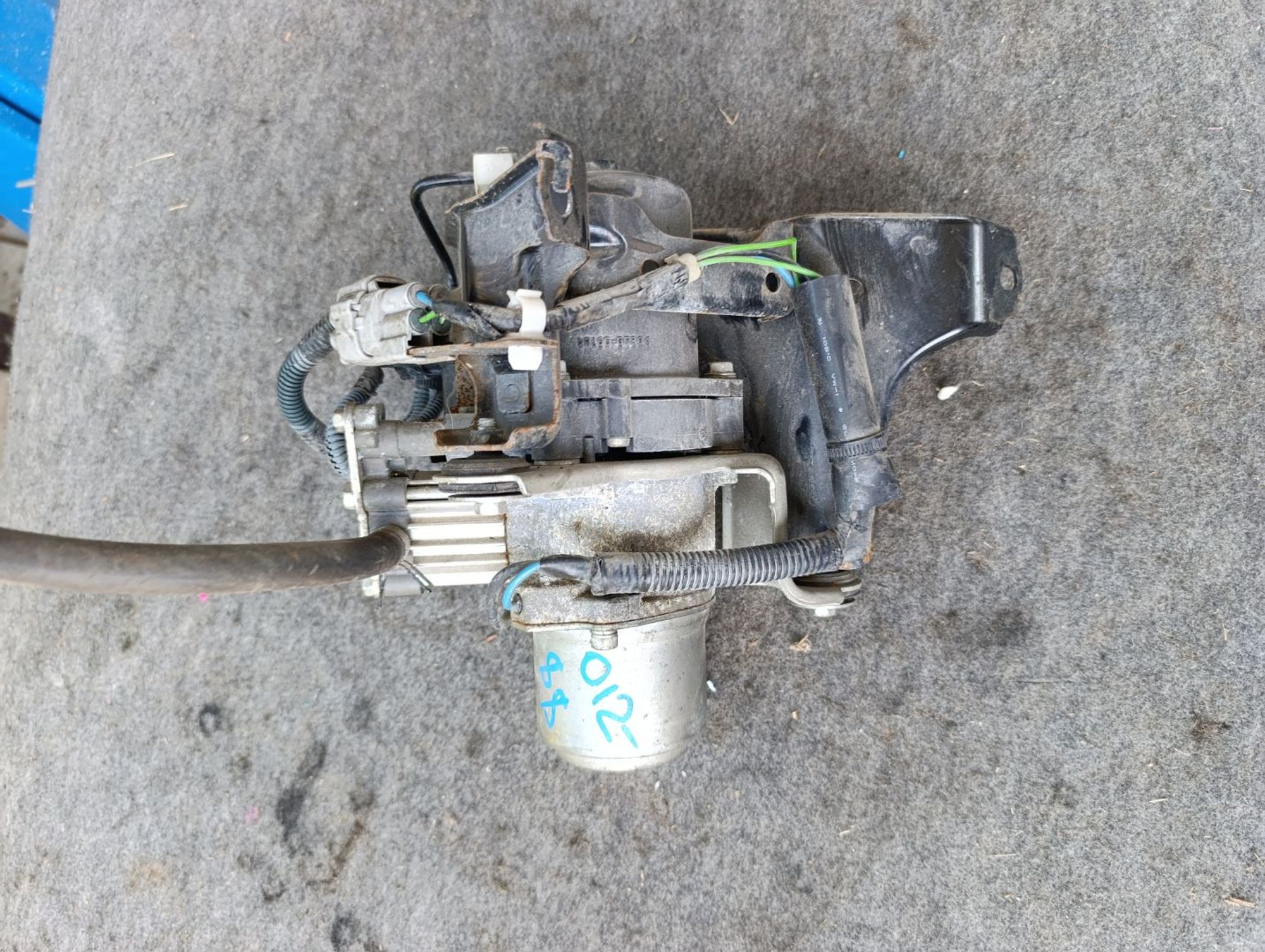 https://ycs.partsauto.market/partsauto-images/thmbs/userImages/d9b05010c61782443e0b3e264cf05921/part/3bd89458-4f11-4eb3-9ca7-7f91877d309c_1783069985544.jpg
