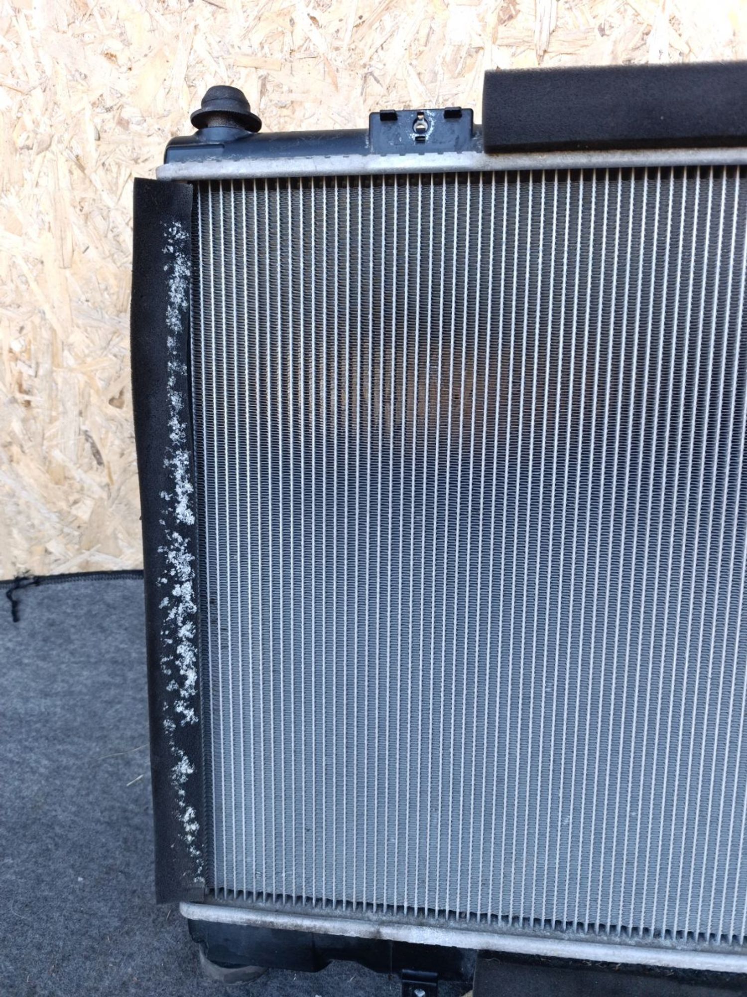 https://ycs.partsauto.market/partsauto-images/thmbs/userImages/d9b05010c61782443e0b3e264cf05921/part/3c1be2ef-e2e3-436e-a283-f187778e7411_1781621110092.jpg