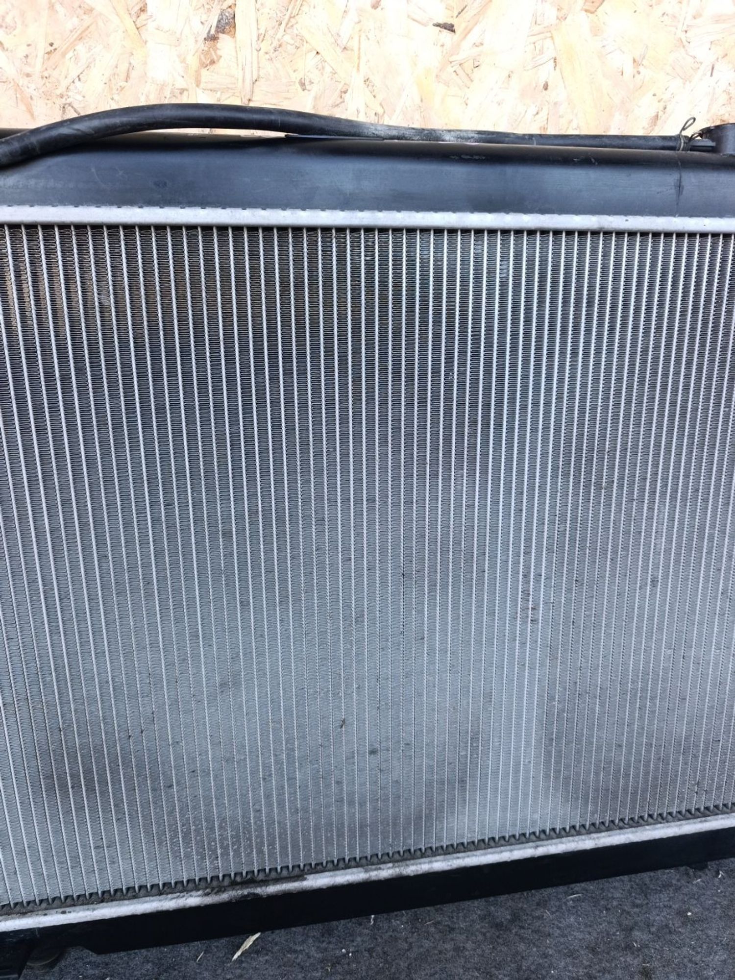 https://ycs.partsauto.market/partsauto-images/thmbs/userImages/d9b05010c61782443e0b3e264cf05921/part/3c223309-393b-4266-9753-746c9b8c5245_1781624604641.jpg