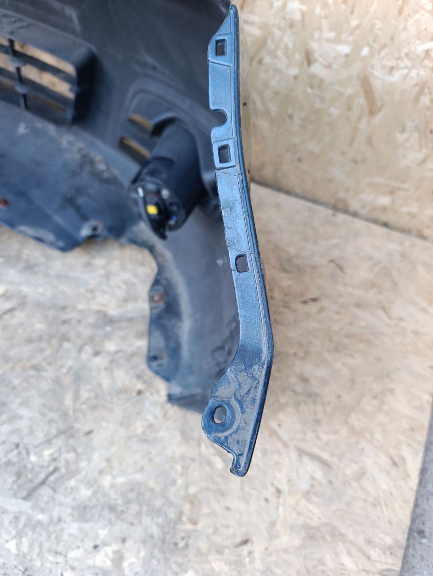 https://ycs.partsauto.market/partsauto-images/thmbs/userImages/d9b05010c61782443e0b3e264cf05921/part/3c720c33-4945-428c-a180-56910c13a909_1783096526339.jpg