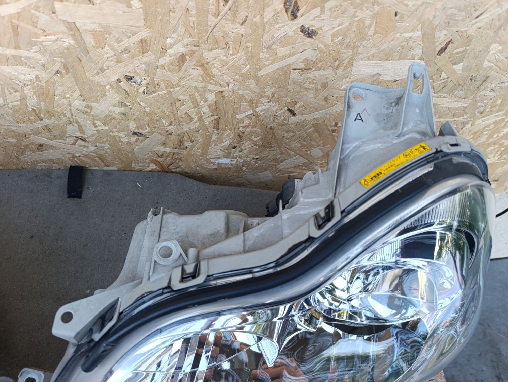 https://ycs.partsauto.market/partsauto-images/thmbs/userImages/d9b05010c61782443e0b3e264cf05921/part/3ddc7221-1bec-4276-840f-6d8e1b123e9c_1784909701775.jpg