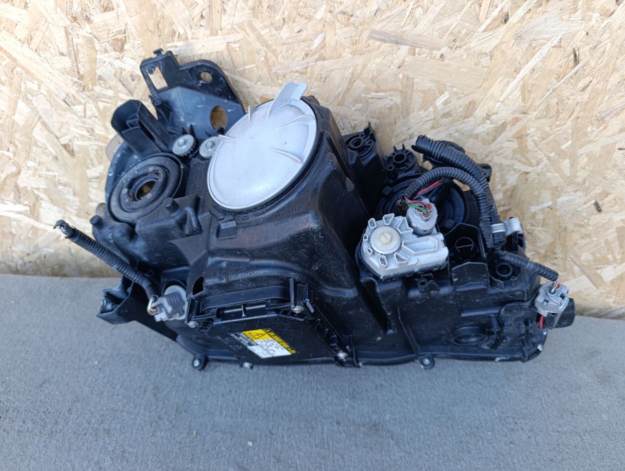 Фара левая Toyota Mark X Grx120 22-330, 5300 рублей, Ленина