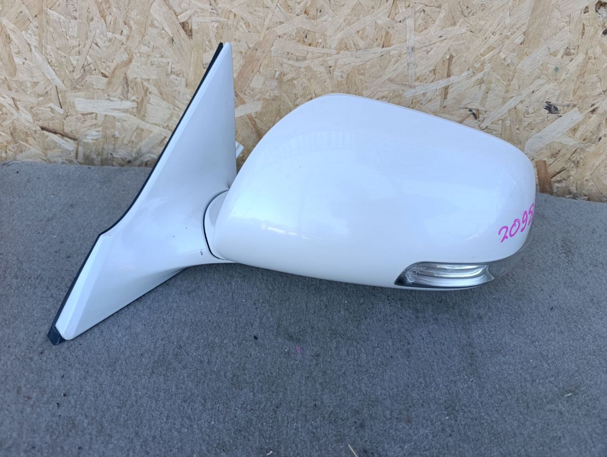 https://ycs.partsauto.market/partsauto-images/thmbs/userImages/d9b05010c61782443e0b3e264cf05921/part/3ef8271c-4e51-496a-91d7-b2a03abc71eb_1785680452997.jpg