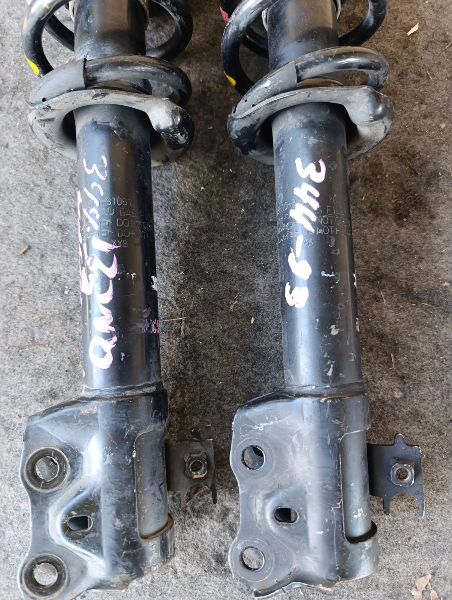 https://ycs.partsauto.market/partsauto-images/thmbs/userImages/d9b05010c61782443e0b3e264cf05921/part/3f640b3a-7fa0-4458-9721-417651dd5356_1784191535606.jpg