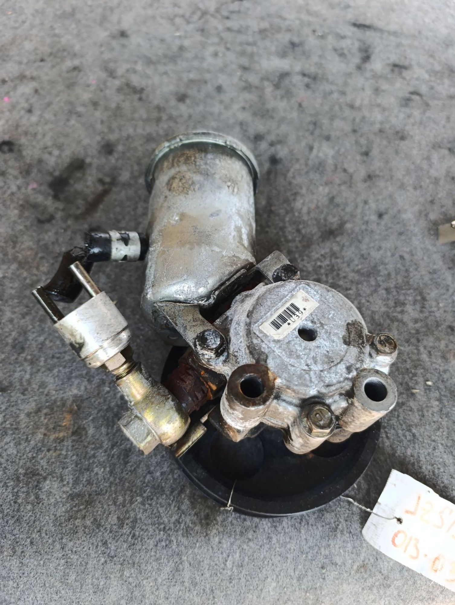https://ycs.partsauto.market/partsauto-images/thmbs/userImages/d9b05010c61782443e0b3e264cf05921/part/402eb151-b46f-47ad-a8a2-c106f9bebf45_1783513291328.jpg