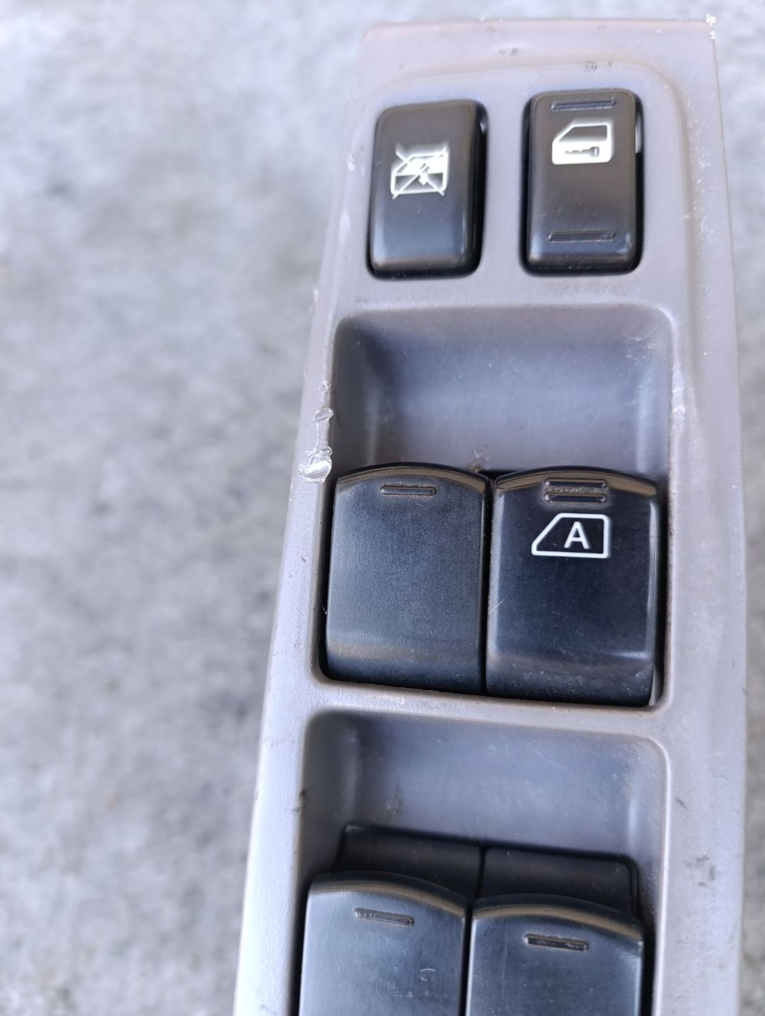 https://ycs.partsauto.market/partsauto-images/thmbs/userImages/d9b05010c61782443e0b3e264cf05921/part/40ecc7ca-ea5c-4de2-a377-dbb4eb581ada_1783337703162.jpg