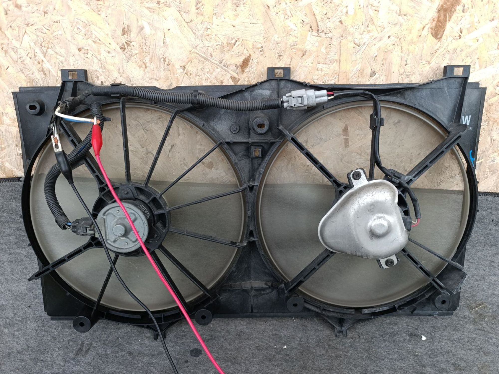 https://ycs.partsauto.market/partsauto-images/thmbs/userImages/d9b05010c61782443e0b3e264cf05921/part/411ba1c3-4d42-4997-bbc9-71a519c31e6d_1781191567690.jpg