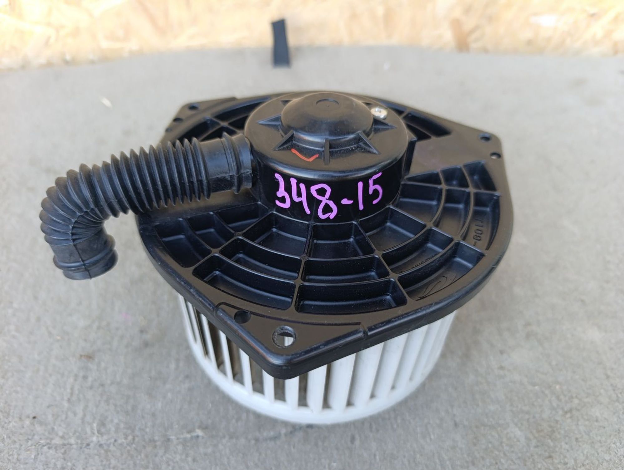 https://ycs.partsauto.market/partsauto-images/thmbs/userImages/d9b05010c61782443e0b3e264cf05921/part/4176a708-1e58-42be-8ab4-0e90689548f9_1785423099448.jpg