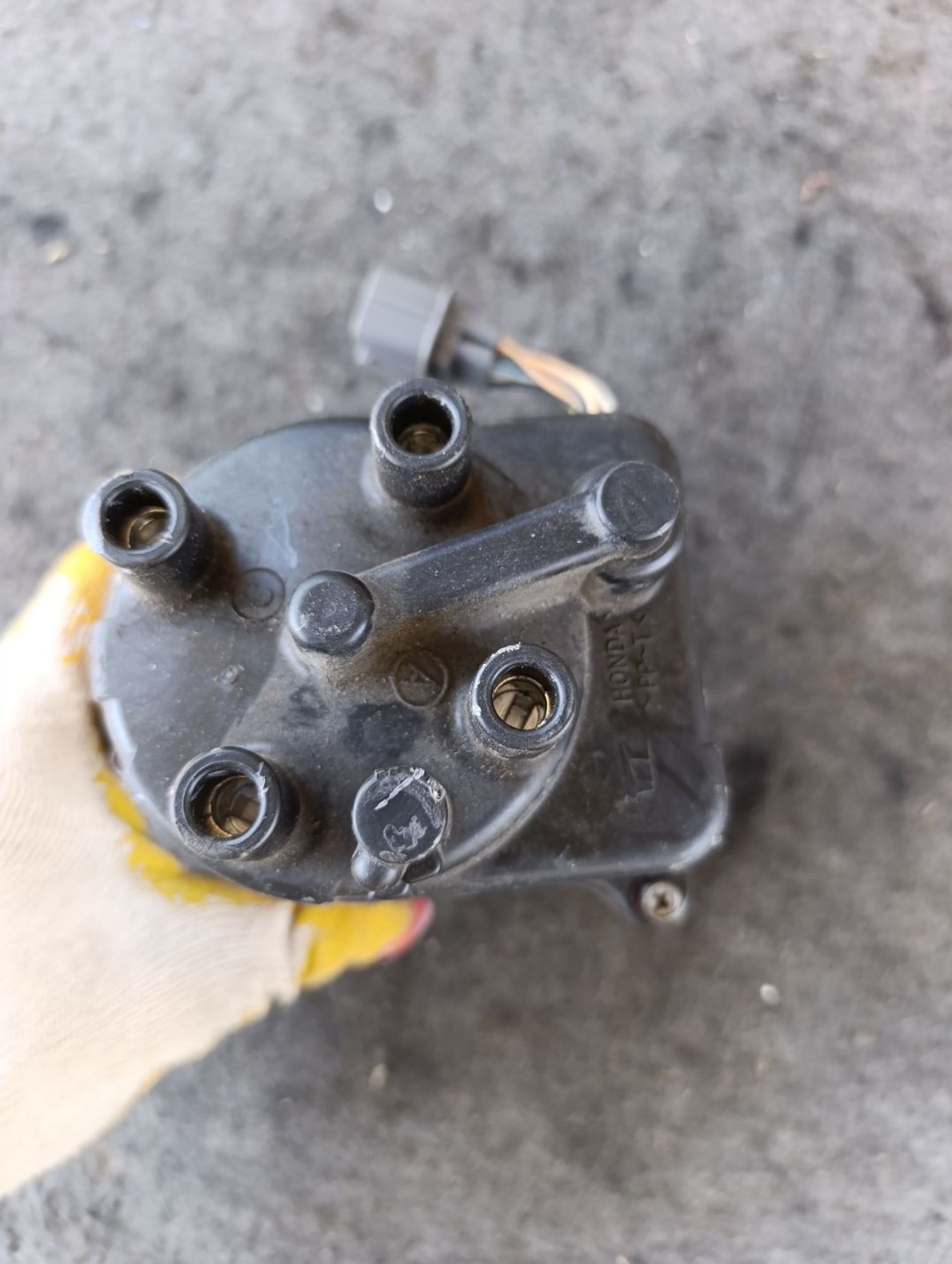 https://ycs.partsauto.market/partsauto-images/thmbs/userImages/d9b05010c61782443e0b3e264cf05921/part/42214871-b03a-4fb9-a06a-7fa886af872d_1783590537402.jpg