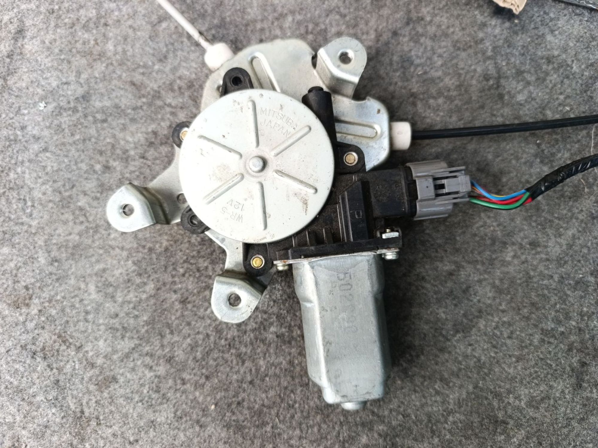 Стеклоподъемник правый Mitsubishi lancer cedia, 5200 рублей, Ленина