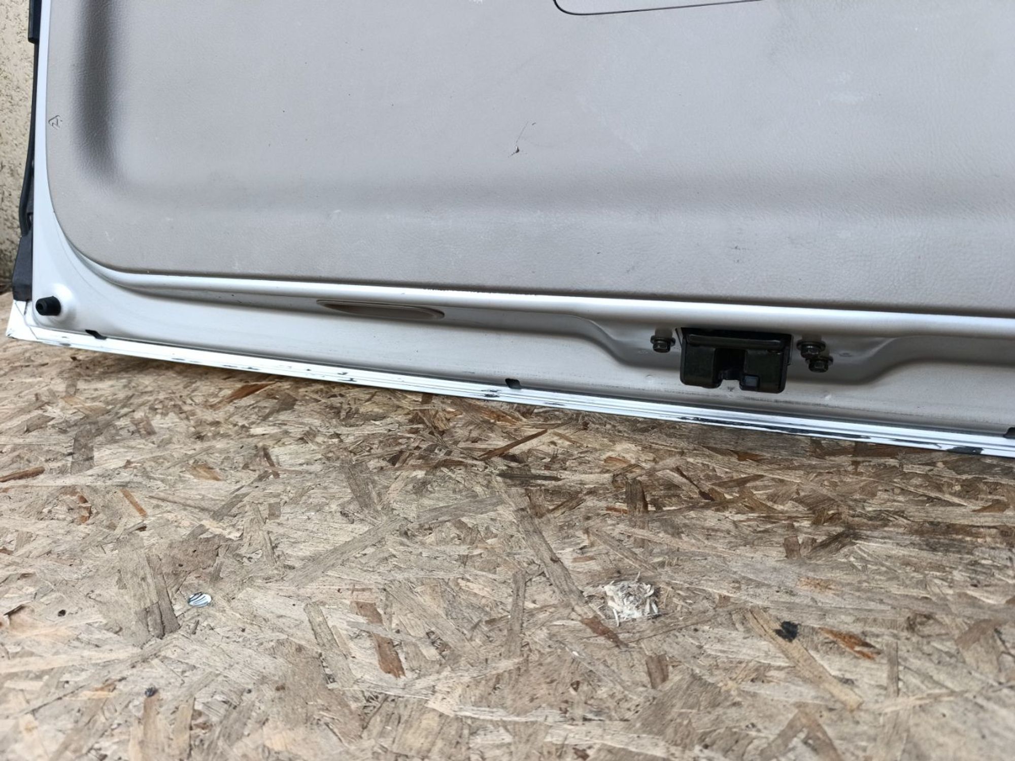 https://ycs.partsauto.market/partsauto-images/thmbs/userImages/d9b05010c61782443e0b3e264cf05921/part/45978205-7931-411d-92ab-9992dd904888_1781972281333.jpg
