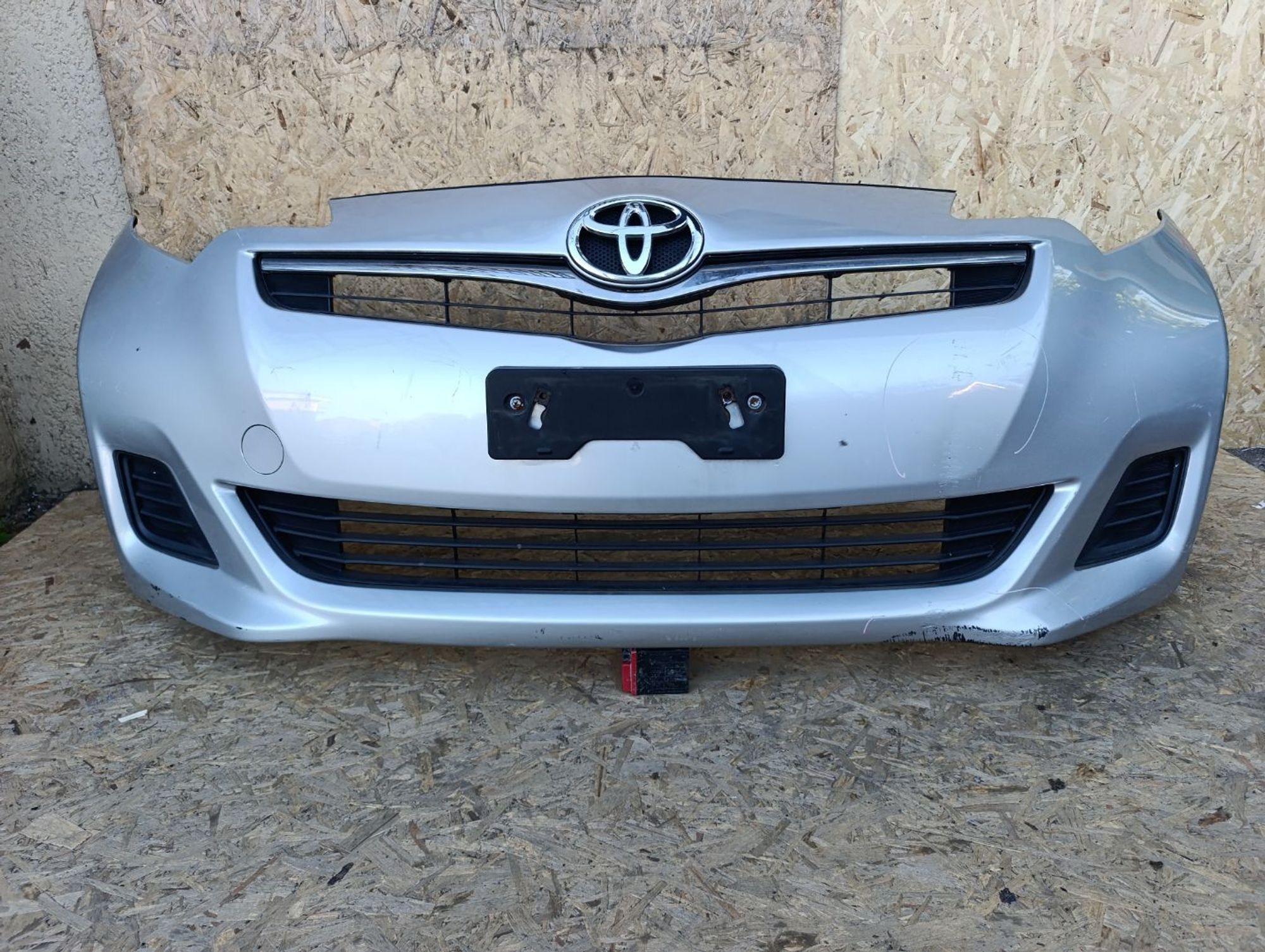 Бампер передний Toyota Ractis nsp120, 1 рублей, Ленина