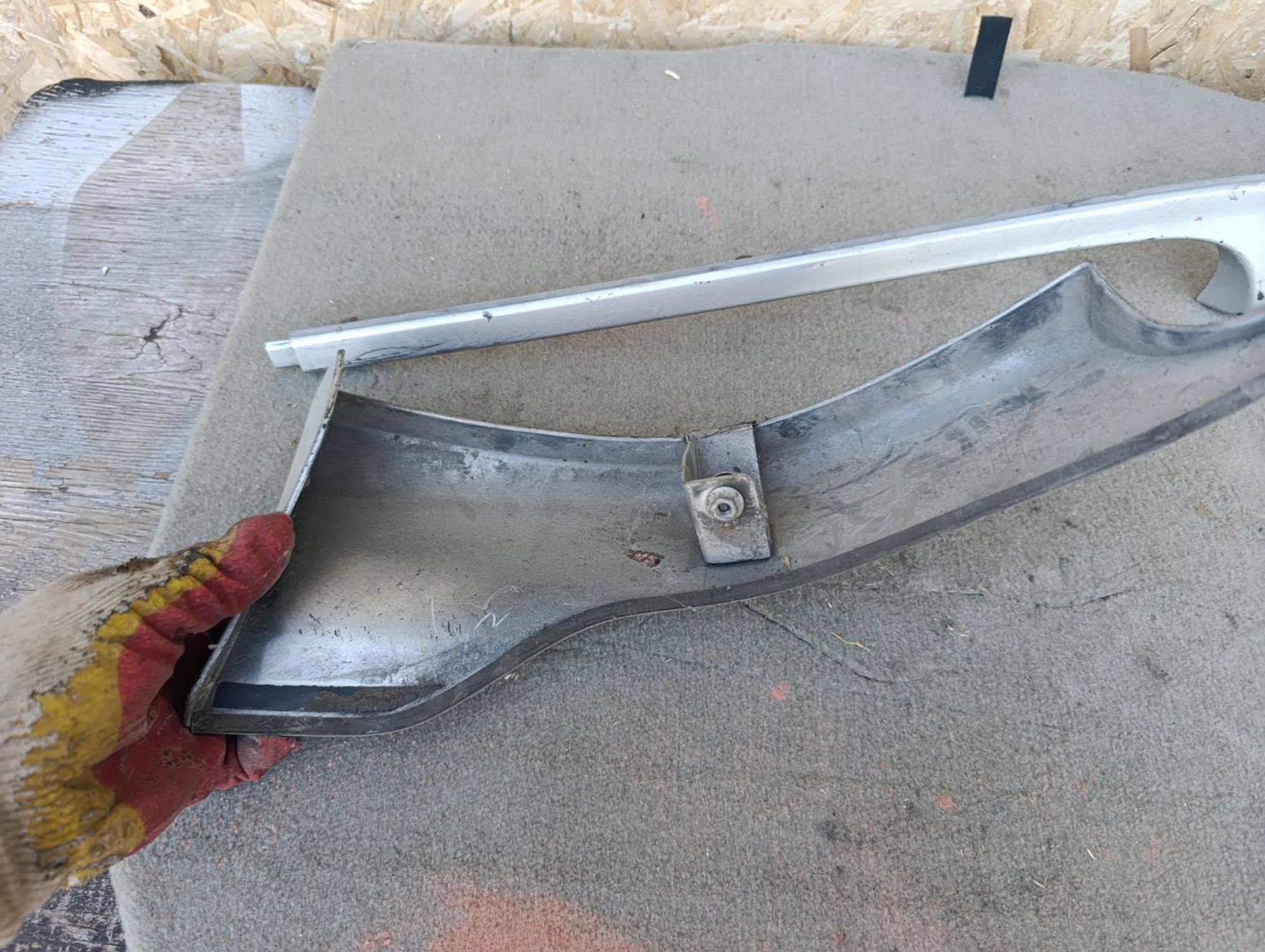 https://ycs.partsauto.market/partsauto-images/thmbs/userImages/d9b05010c61782443e0b3e264cf05921/part/46843b89-99aa-44ec-9959-bf84bcde526a_1785935333925.jpg