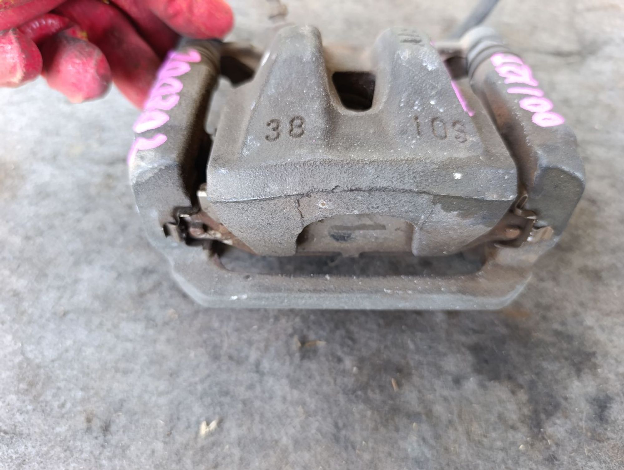 https://ycs.partsauto.market/partsauto-images/thmbs/userImages/d9b05010c61782443e0b3e264cf05921/part/471f9551-a13d-4901-ae76-d116697542ab_1784540480079.jpg