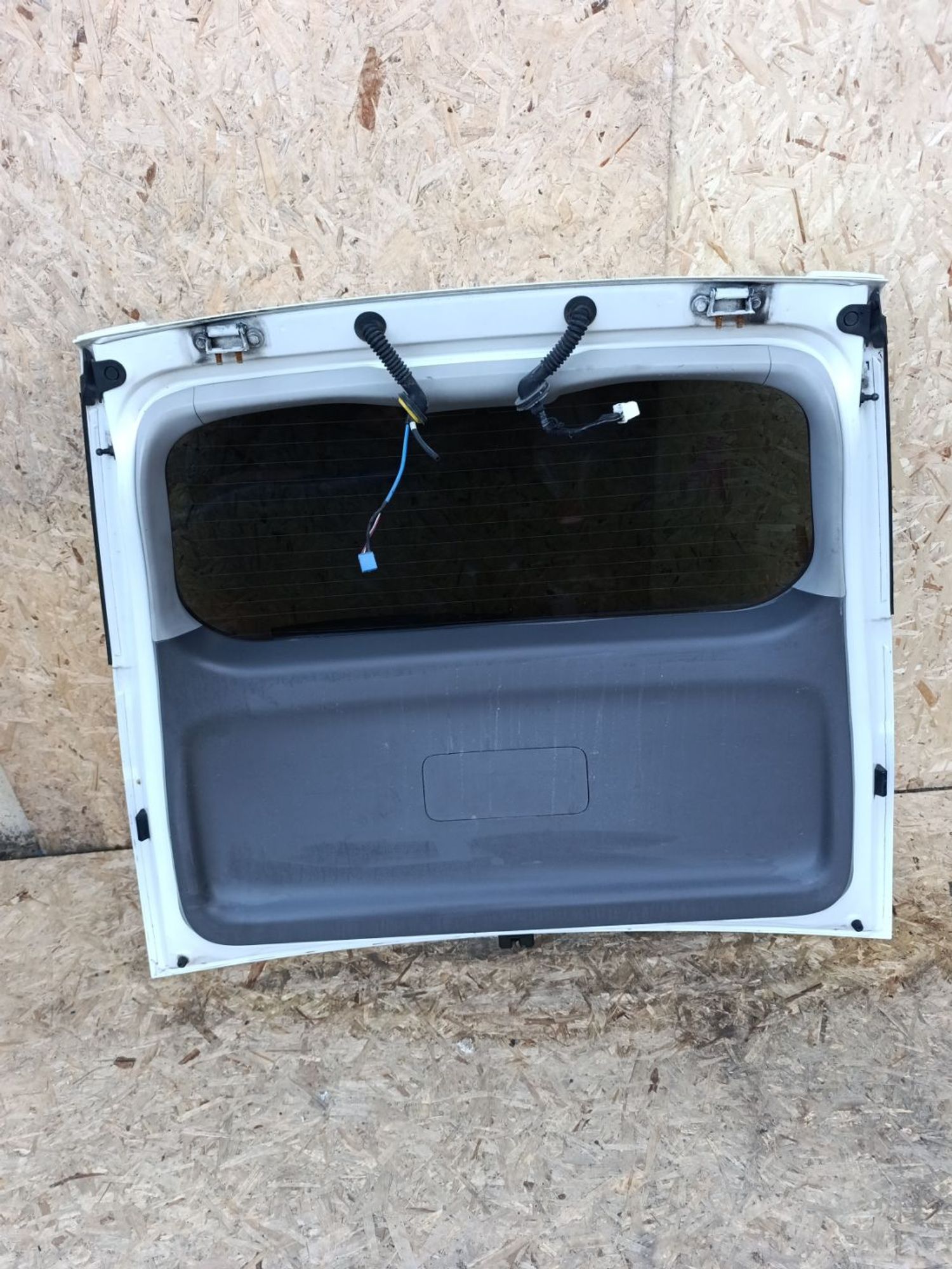 https://ycs.partsauto.market/partsauto-images/thmbs/userImages/d9b05010c61782443e0b3e264cf05921/part/47b73b16-be43-462e-9df2-d4f7aea1b7be_1781972412647.jpg