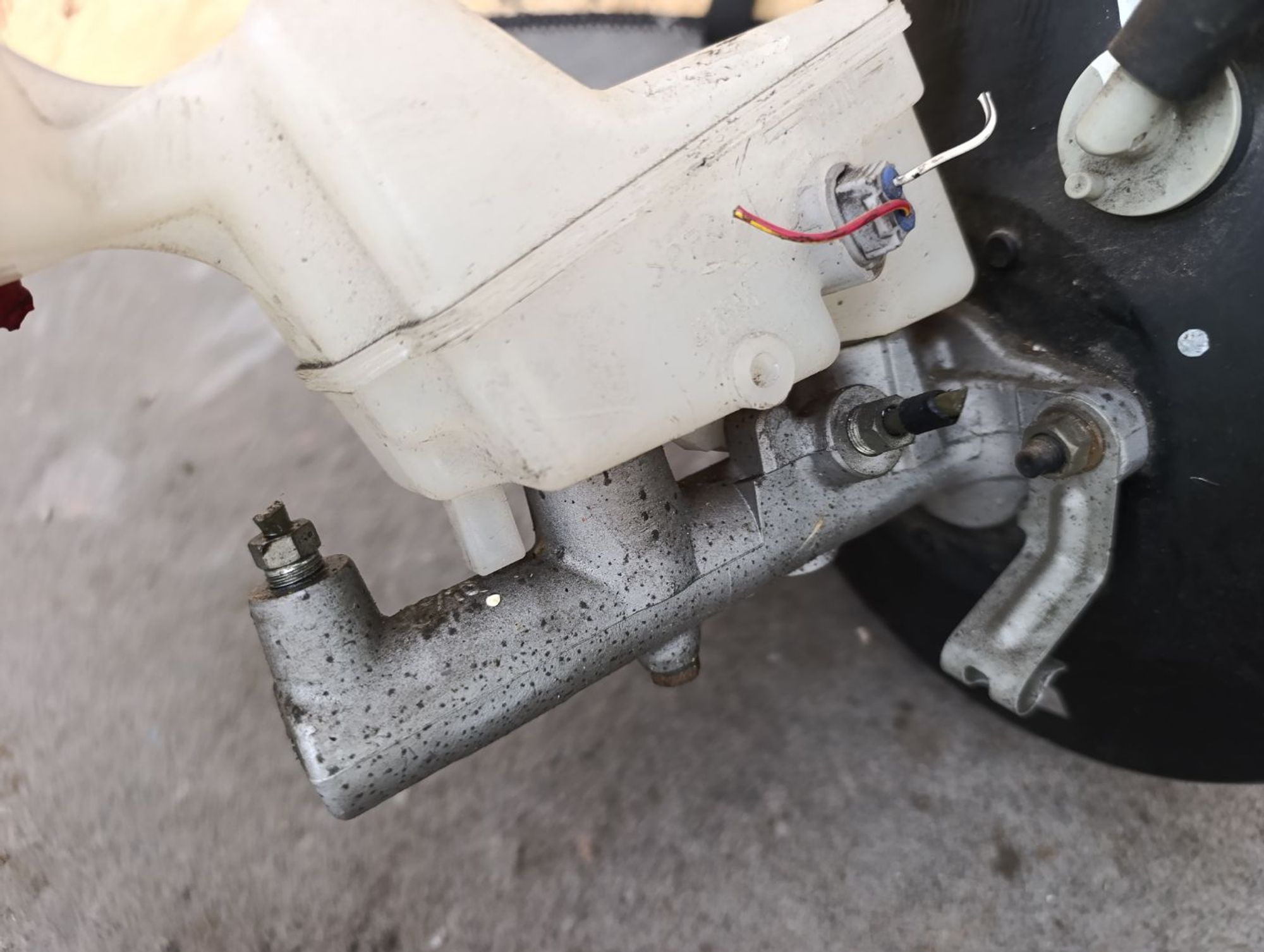 https://ycs.partsauto.market/partsauto-images/thmbs/userImages/d9b05010c61782443e0b3e264cf05921/part/482e4ea7-8bdb-4b7e-97e5-a1be48eb45e3_1783700080628.jpg