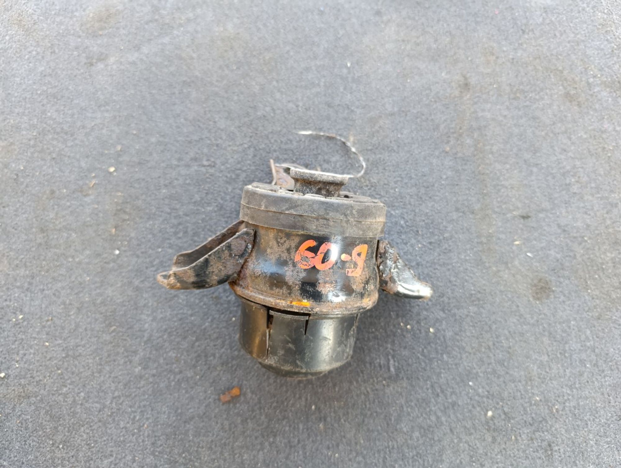 Подушка двигателя правая Toyota Passo kgc10, 1800 рублей, Ленина