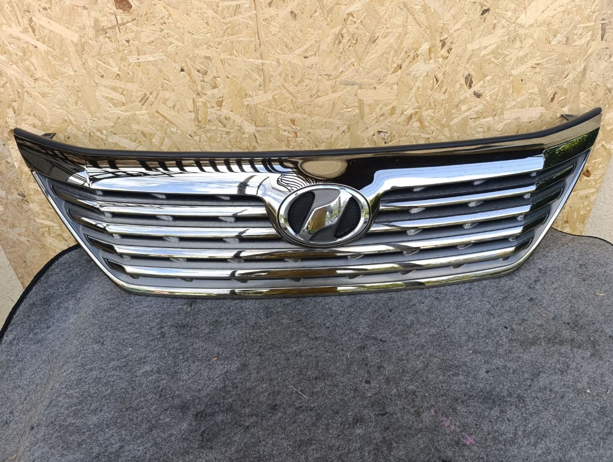 https://ycs.partsauto.market/partsauto-images/thmbs/userImages/d9b05010c61782443e0b3e264cf05921/part/49212773-956b-4f38-a67e-e01048fcca58_1783517476313.jpg