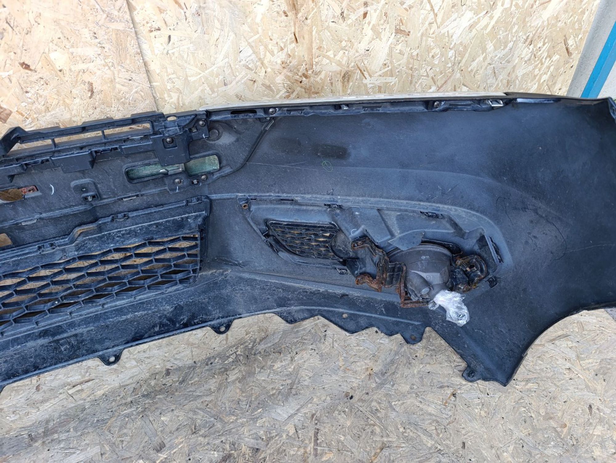 https://ycs.partsauto.market/partsauto-images/thmbs/userImages/d9b05010c61782443e0b3e264cf05921/part/49e8eba3-0f1e-45e8-ae22-a1849bb1011b_1783178223079.jpg