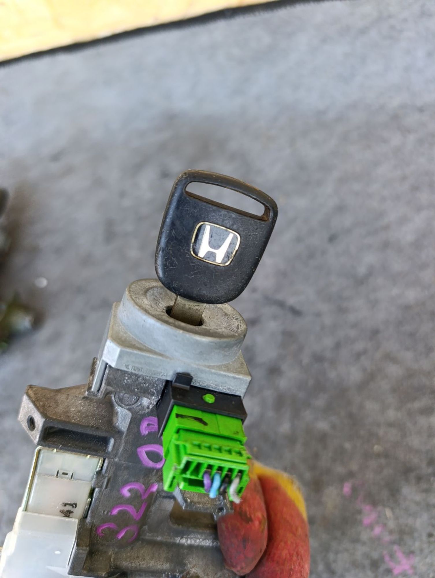 https://ycs.partsauto.market/partsauto-images/thmbs/userImages/d9b05010c61782443e0b3e264cf05921/part/4aad90d4-57f0-4d9f-b1e7-3f71639e473a_1783434933337.jpg