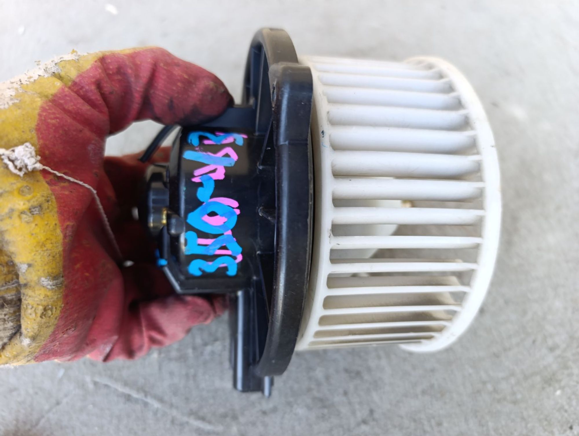 https://ycs.partsauto.market/partsauto-images/thmbs/userImages/d9b05010c61782443e0b3e264cf05921/part/4dd337f1-f355-4204-8a7b-2390b3cb2723_1785504067485.jpg