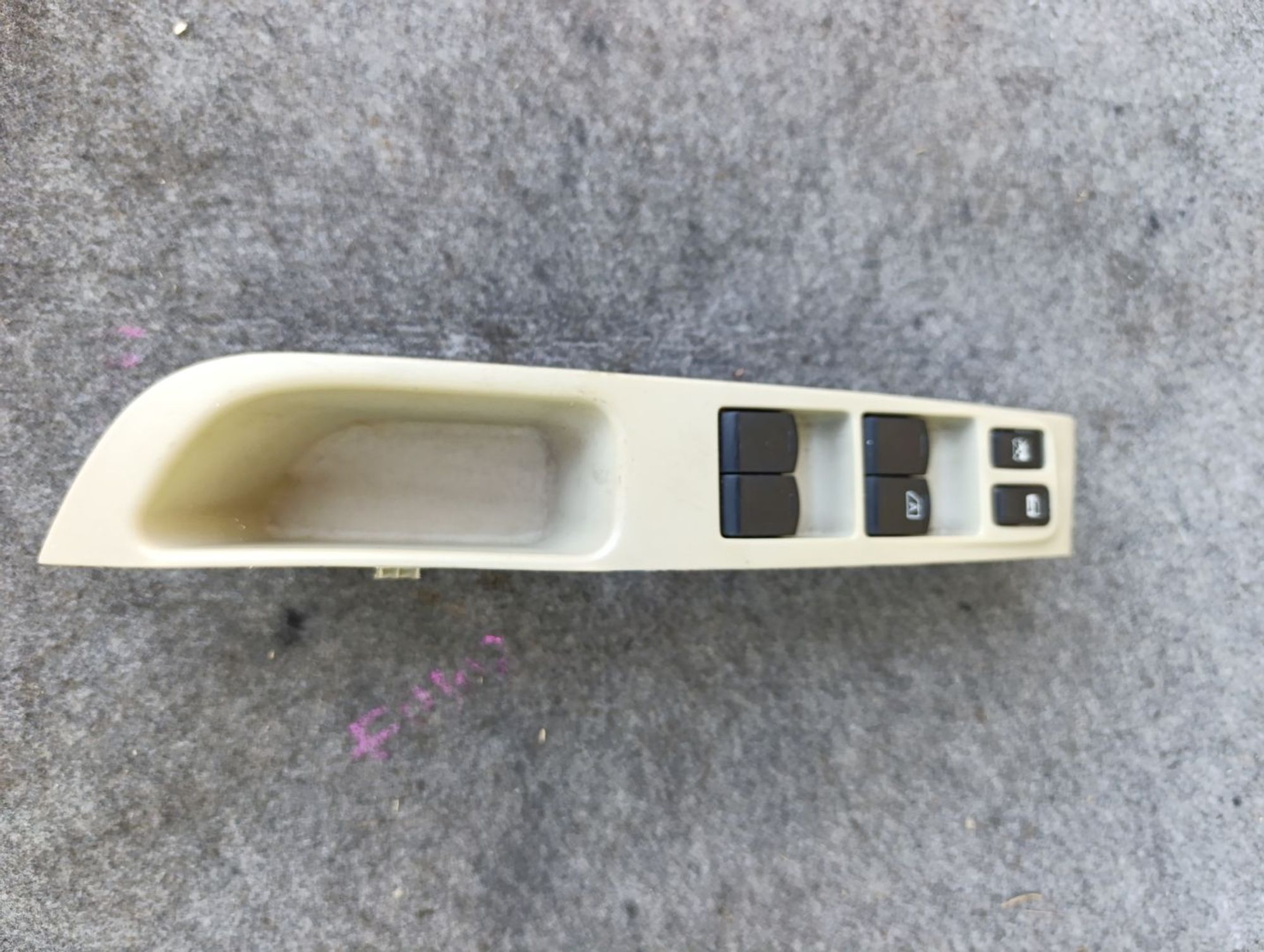 https://ycs.partsauto.market/partsauto-images/thmbs/userImages/d9b05010c61782443e0b3e264cf05921/part/4e3c3db0-ad65-4b6f-b7ff-4f1b671a9b5c_1783337536705.jpg