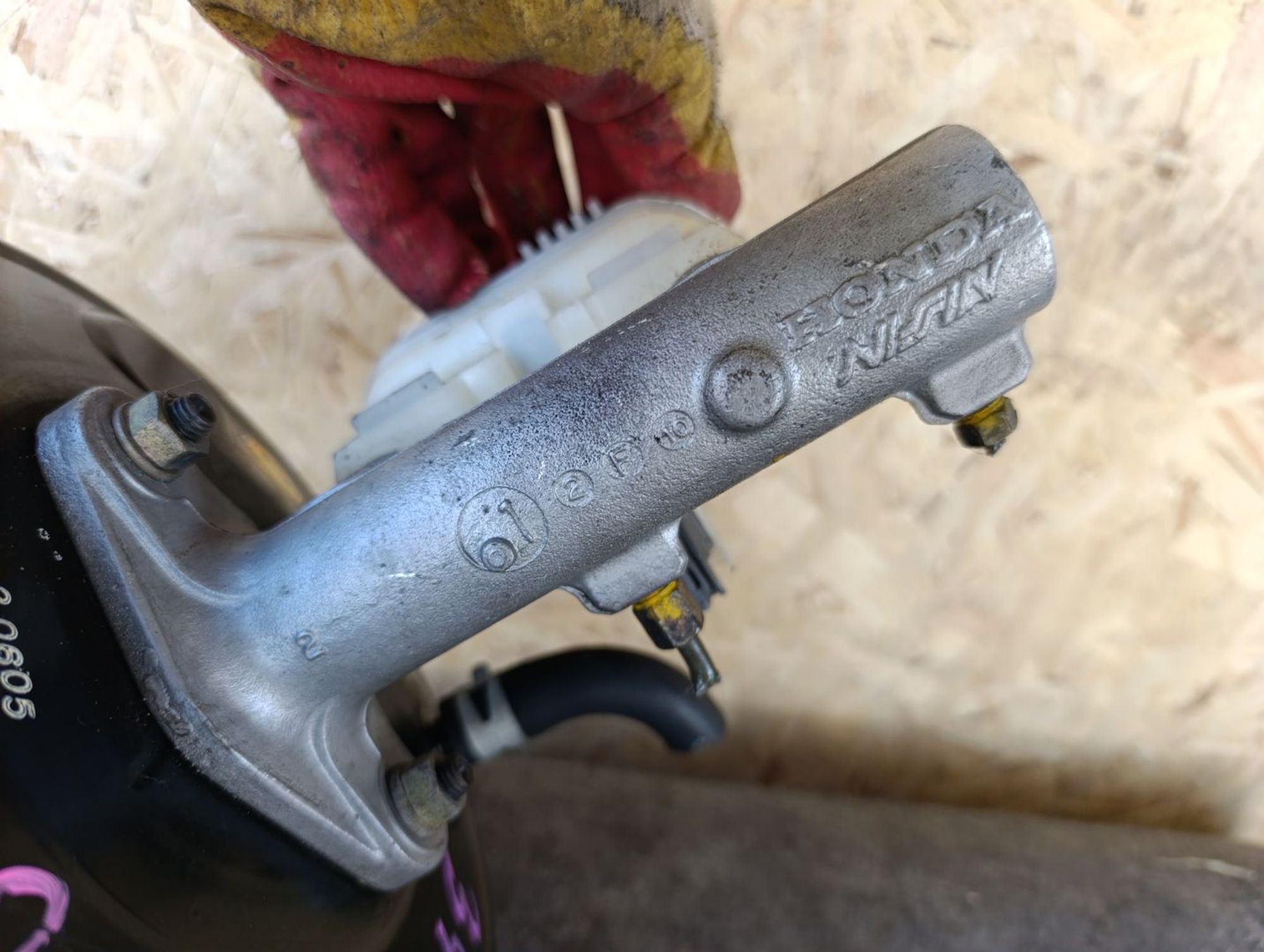 https://ycs.partsauto.market/partsauto-images/thmbs/userImages/d9b05010c61782443e0b3e264cf05921/part/4fddb164-3d5b-4c30-8355-e8f58b3abe49_1783752799458.jpg
