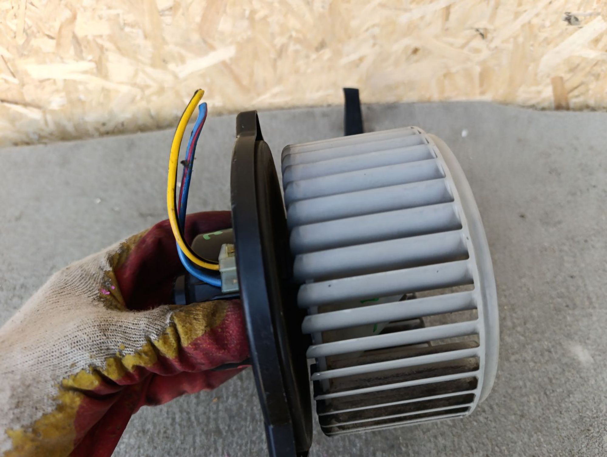 https://ycs.partsauto.market/partsauto-images/thmbs/userImages/d9b05010c61782443e0b3e264cf05921/part/50409c05-99e4-4871-8da3-51ff5a8cd65b_1785509362421.jpg