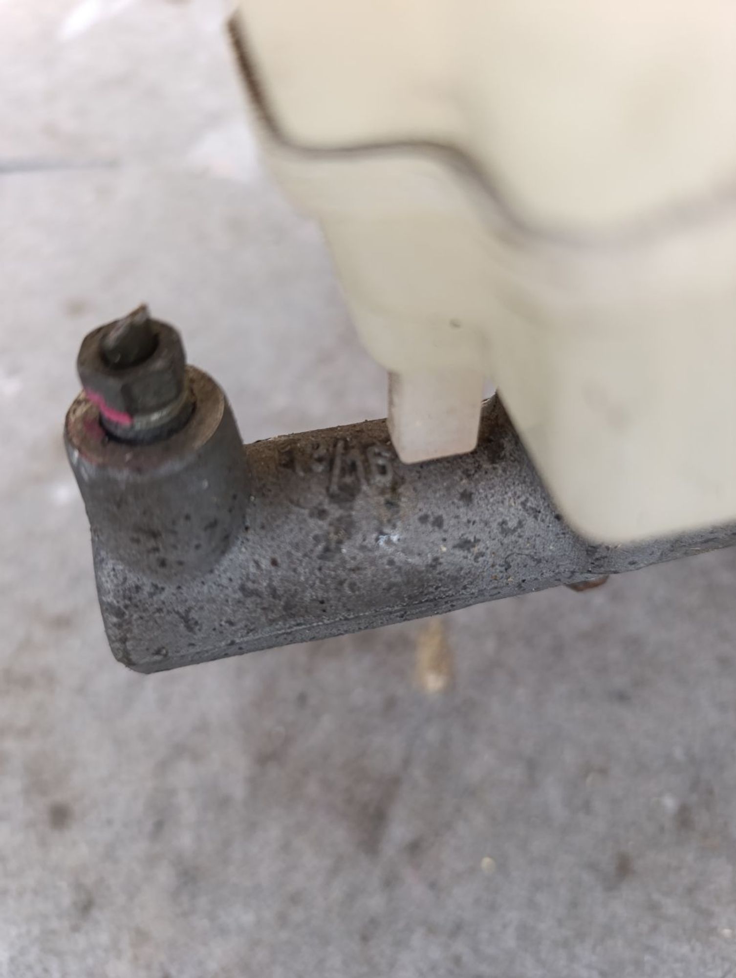 https://ycs.partsauto.market/partsauto-images/thmbs/userImages/d9b05010c61782443e0b3e264cf05921/part/51fa7302-af27-4294-8dba-04daff59a604_1783700133668.jpg