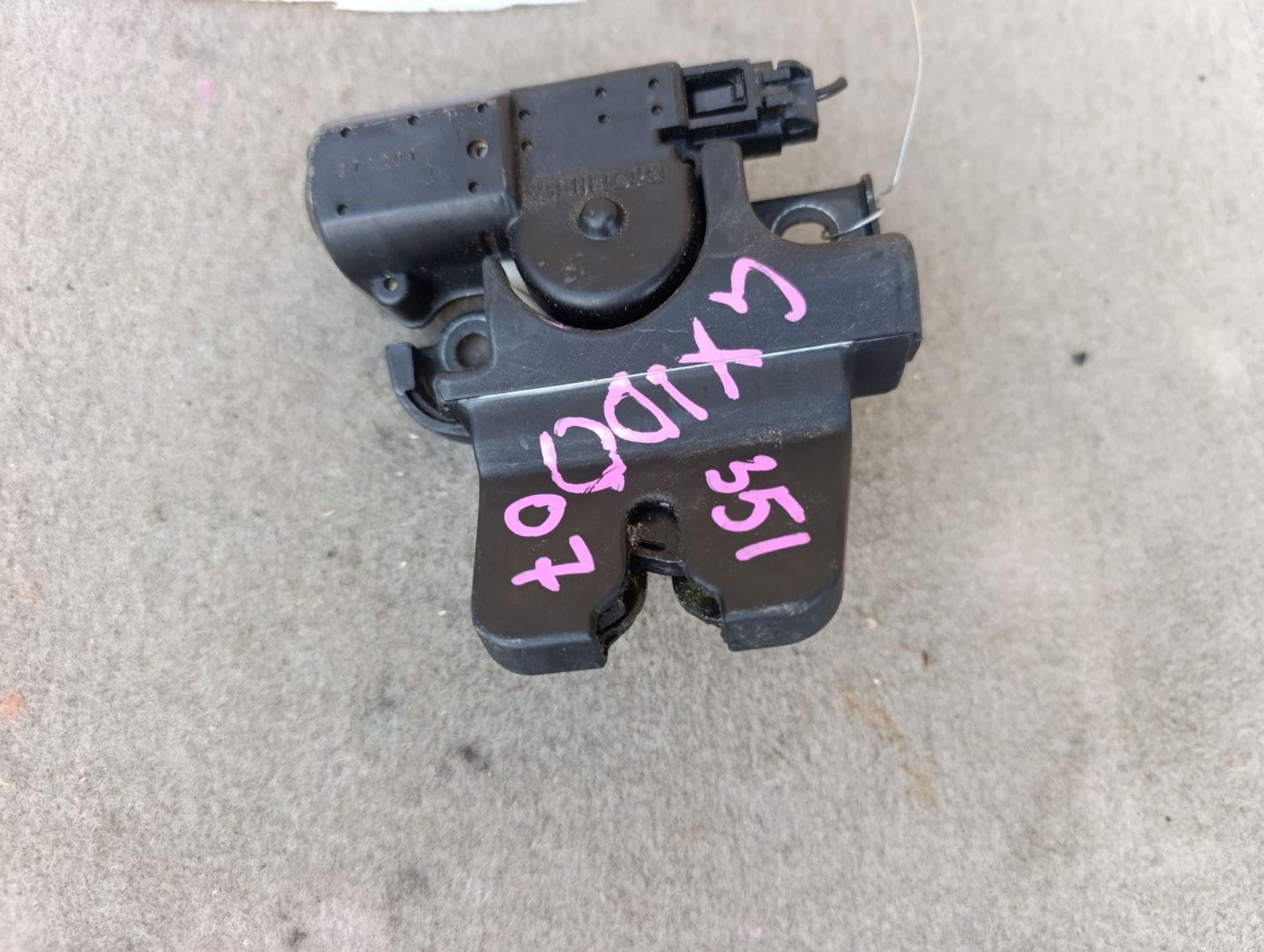 https://ycs.partsauto.market/partsauto-images/thmbs/userImages/d9b05010c61782443e0b3e264cf05921/part/52031480-851b-456d-886a-a73f701b6bdb_1785857258520.jpg