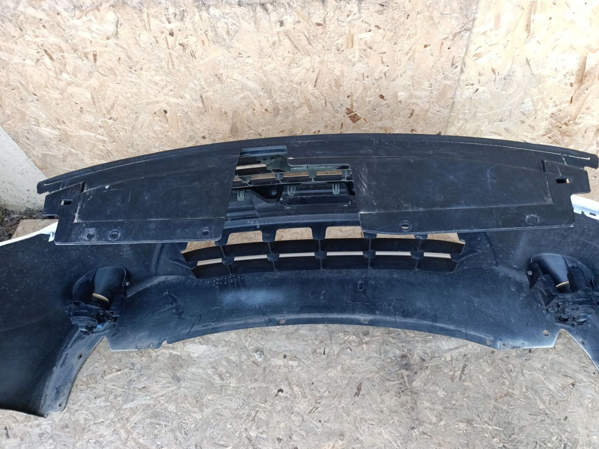 https://ycs.partsauto.market/partsauto-images/thmbs/userImages/d9b05010c61782443e0b3e264cf05921/part/52093692-59cb-4342-853b-f4abce4d42c9_1782230620292.jpg
