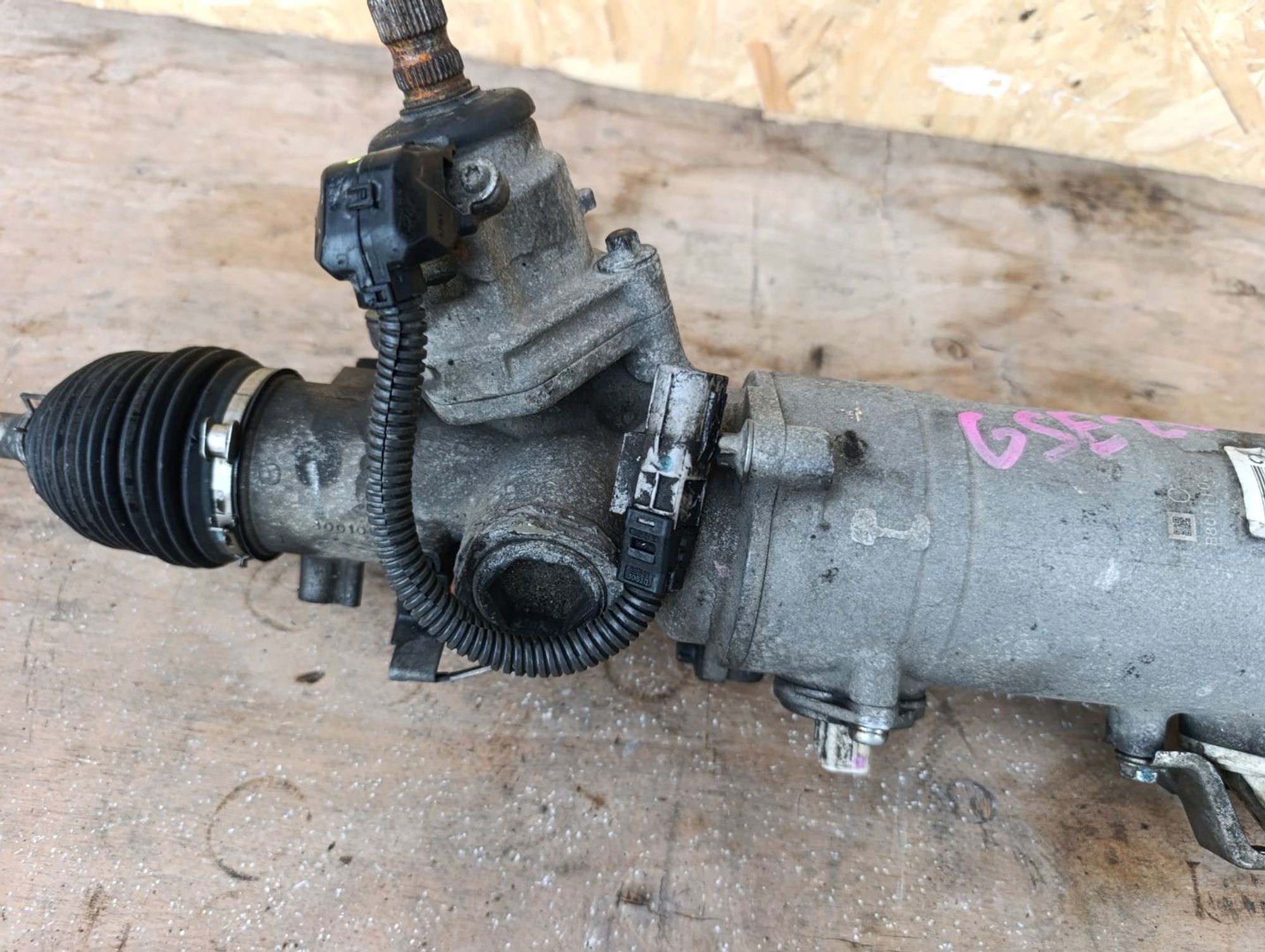 https://ycs.partsauto.market/partsauto-images/thmbs/userImages/d9b05010c61782443e0b3e264cf05921/part/534ca597-6541-4580-8e99-e0c93855fc44_1784218059289.jpg