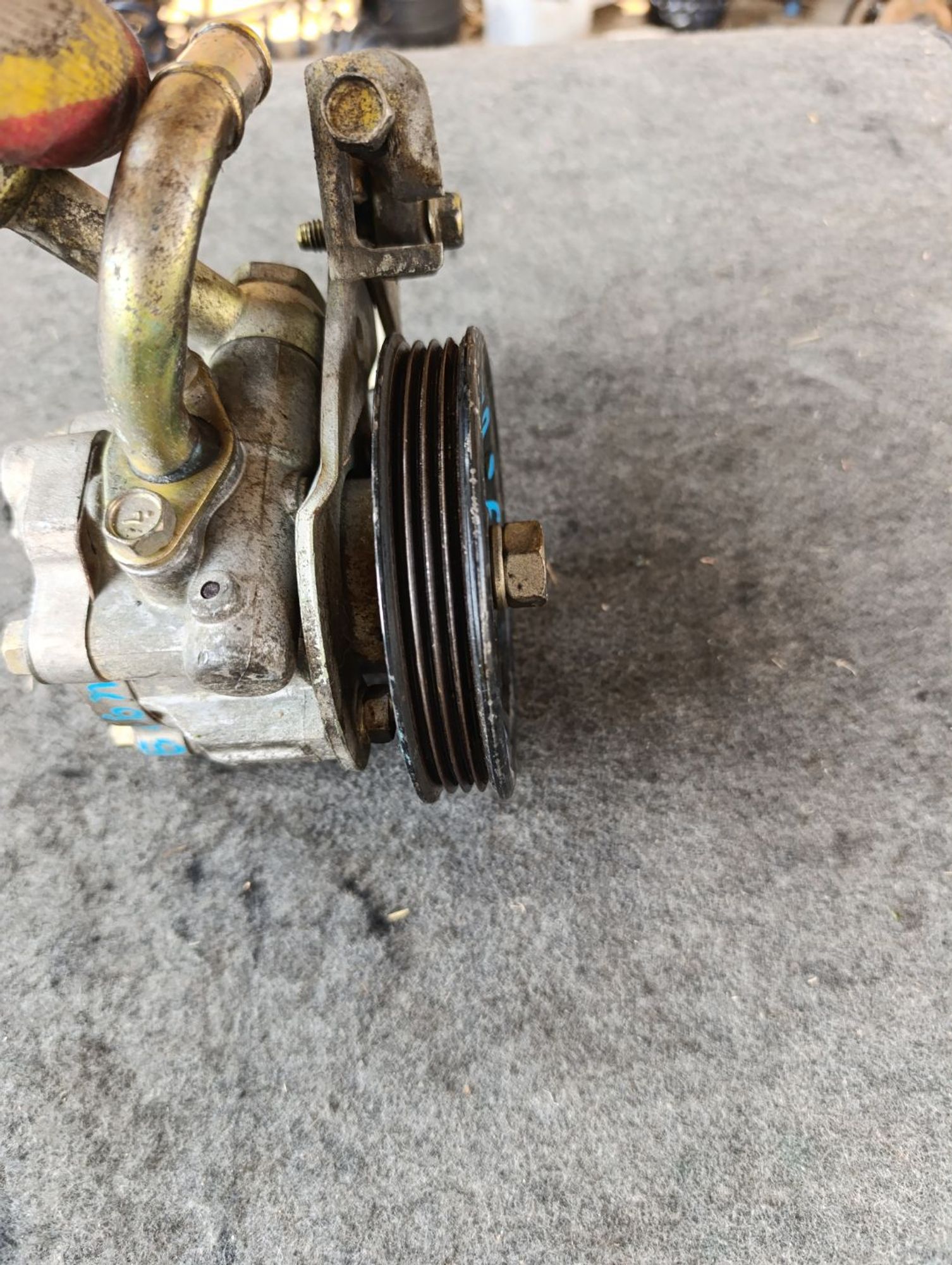 https://ycs.partsauto.market/partsauto-images/thmbs/userImages/d9b05010c61782443e0b3e264cf05921/part/540c076f-8a42-474e-8f0f-602a1fd3cfdf_1783513454137.jpg