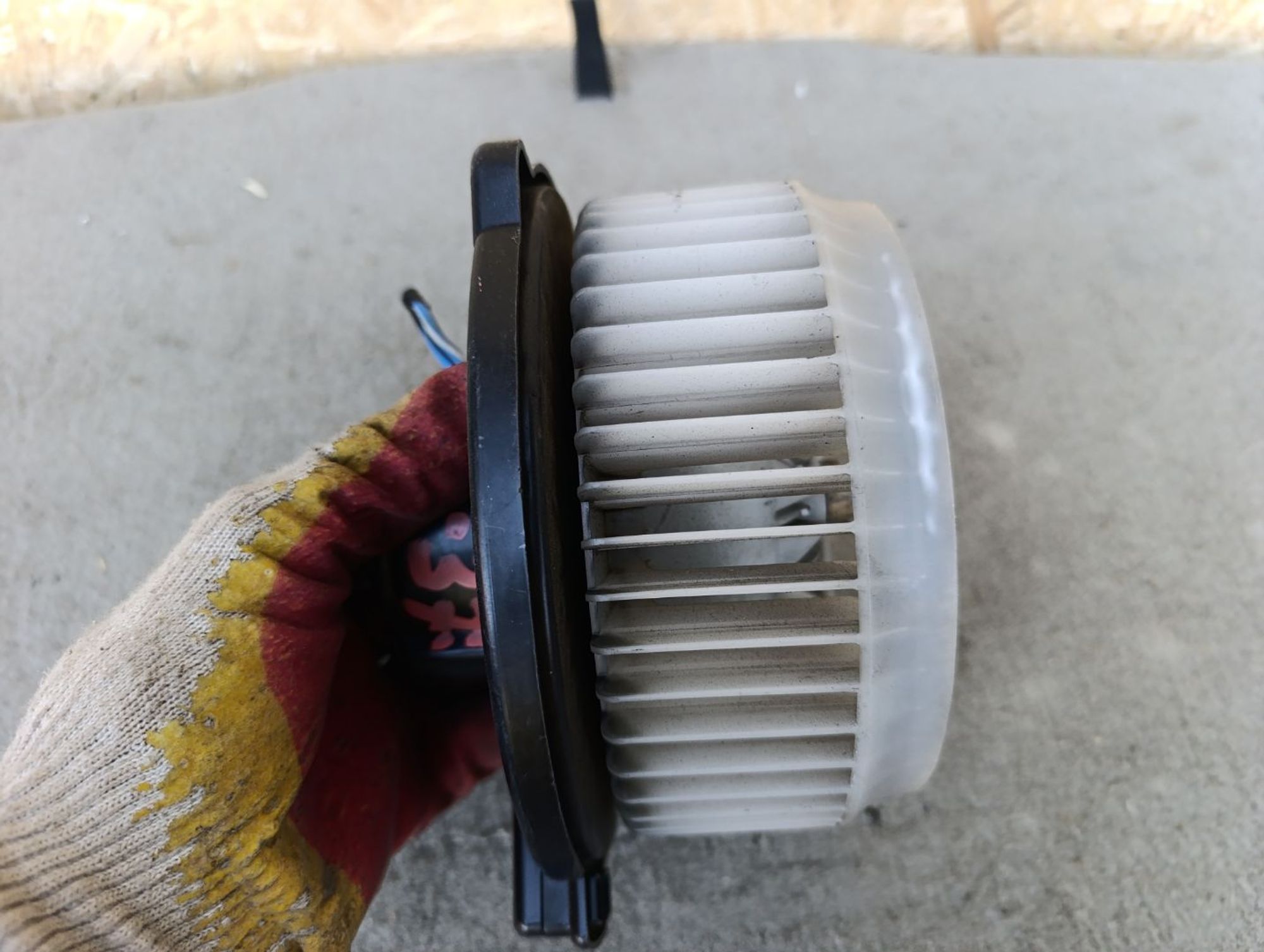 https://ycs.partsauto.market/partsauto-images/thmbs/userImages/d9b05010c61782443e0b3e264cf05921/part/546e158b-54a1-4c60-bde8-ae72c9438995_1785508985814.jpg