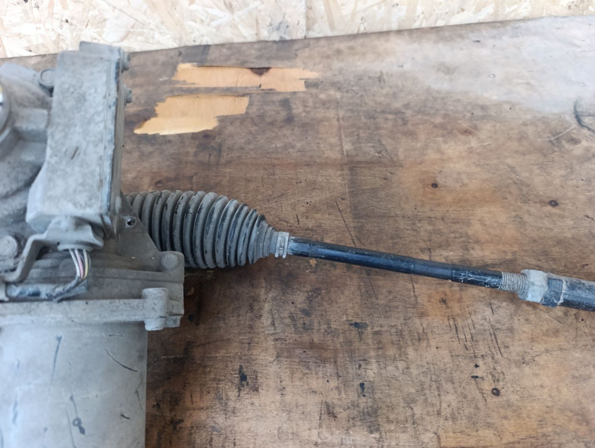 https://ycs.partsauto.market/partsauto-images/thmbs/userImages/d9b05010c61782443e0b3e264cf05921/part/556202f7-692d-440b-93b1-418db63cc38c_1784391216465.jpg