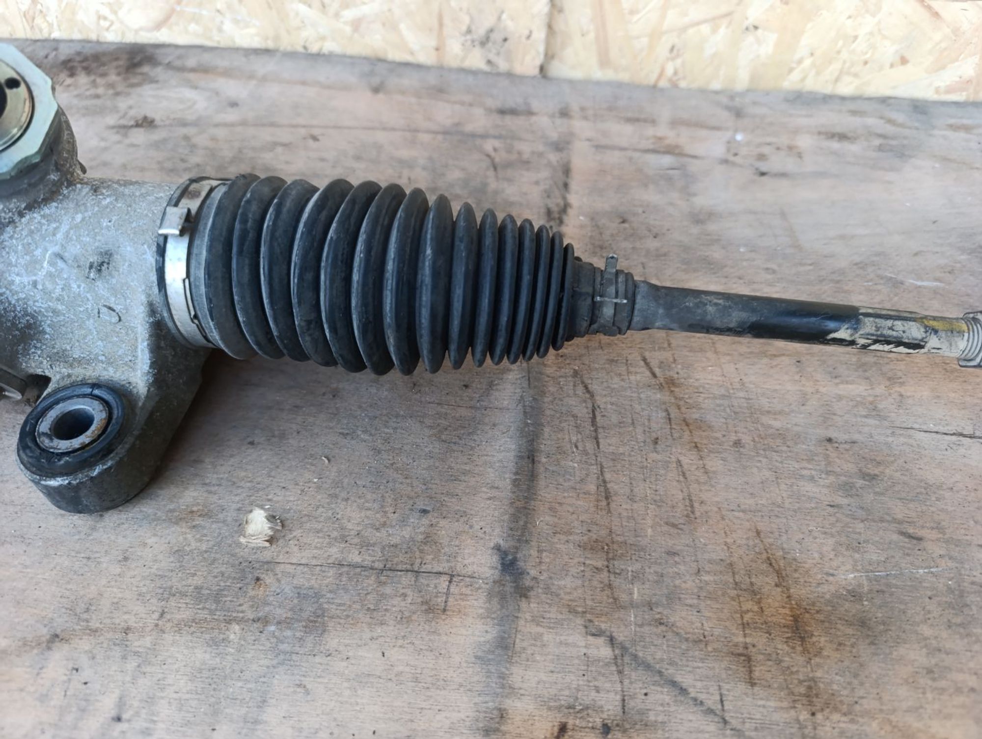https://ycs.partsauto.market/partsauto-images/thmbs/userImages/d9b05010c61782443e0b3e264cf05921/part/557a288f-fc41-4b51-b3f2-73316c6d0952_1784131970835.jpg
